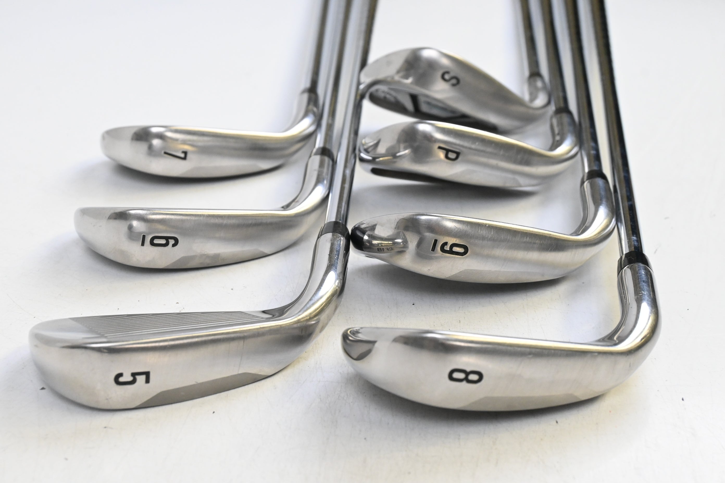 Callaway Rogue Irons / 5-PW+SW / Regular Flex XP 95 R300 Shafts