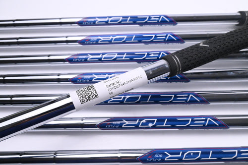 Callaway Elyte Irons / 5-PW+AW+SW / Regular Flex True Temper Vector 80 Shafts