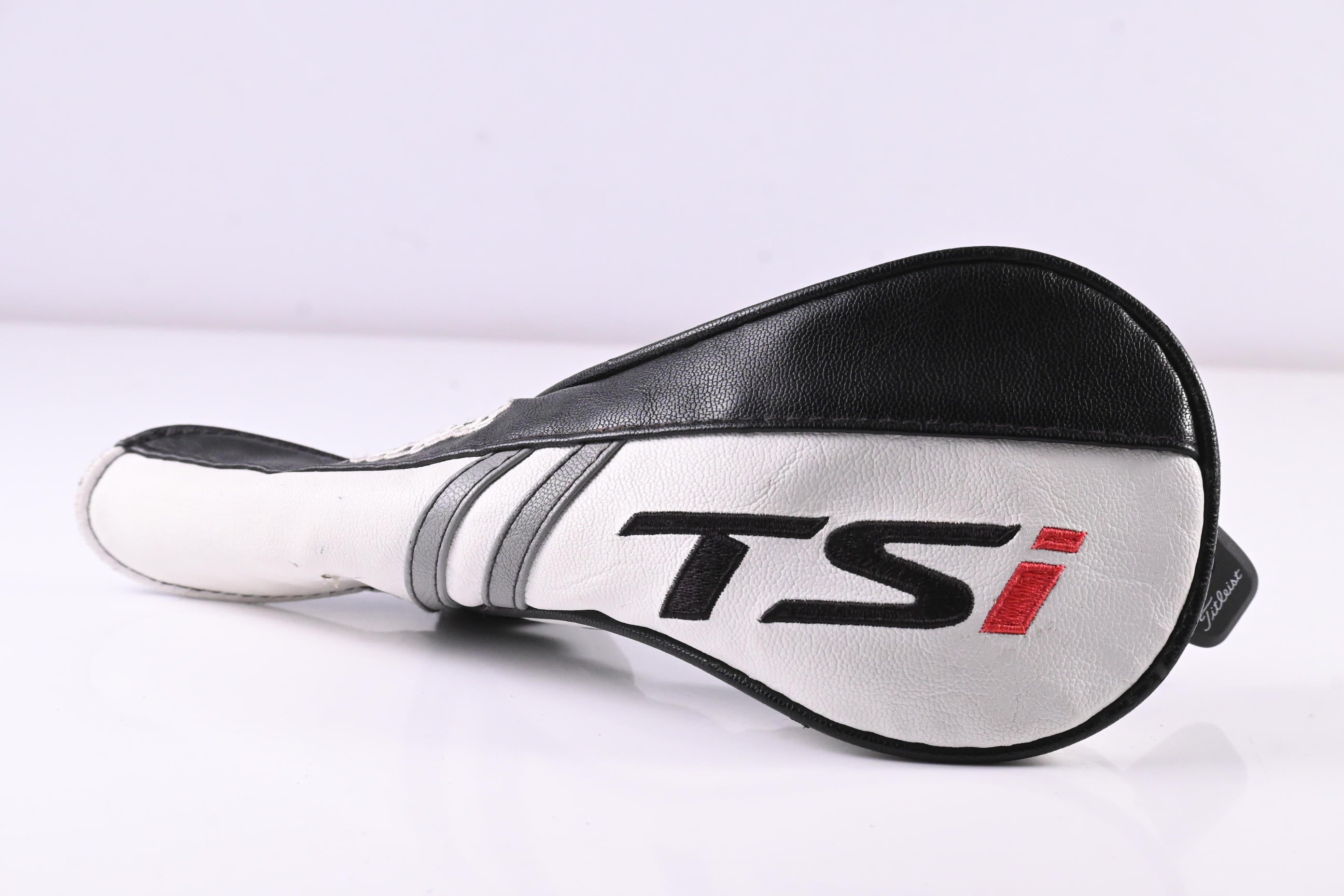 Titleist TSi2 #3 Wood / 16.5 Degree / Regular Flex HZRDUS RDX Smoke Black 70