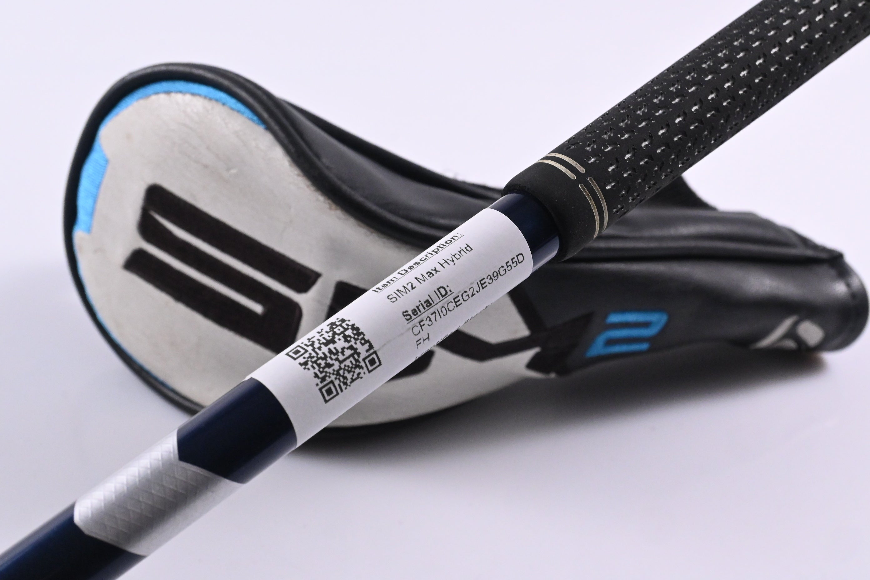 Taylormade SIM2 Max #3 Hybrid / 19 Degree / Stiff Flex Ventus Blue 7 Shaft