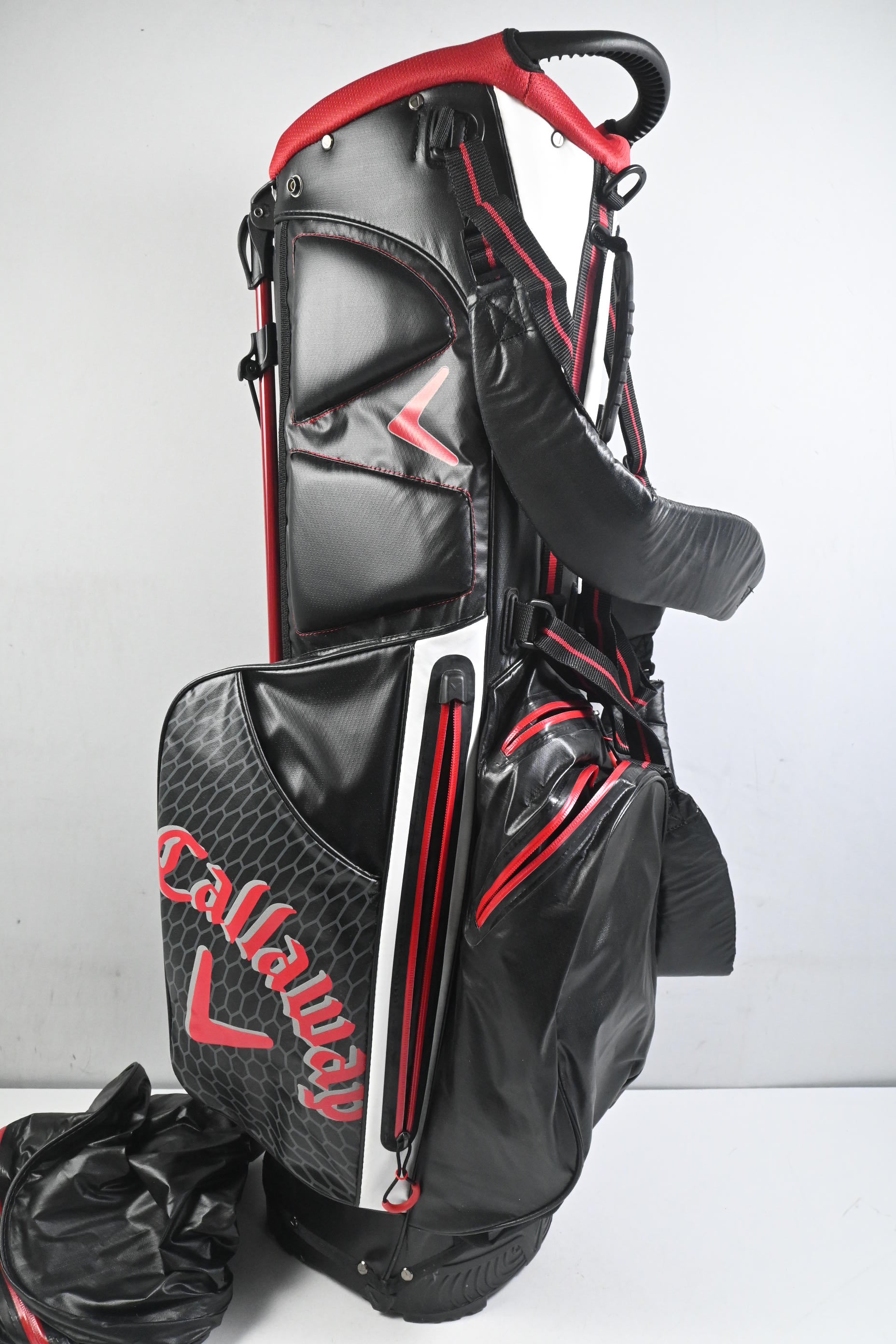 Callaway Aqua Dry Stand Bag / 4-Way Divider / Black, Red & White