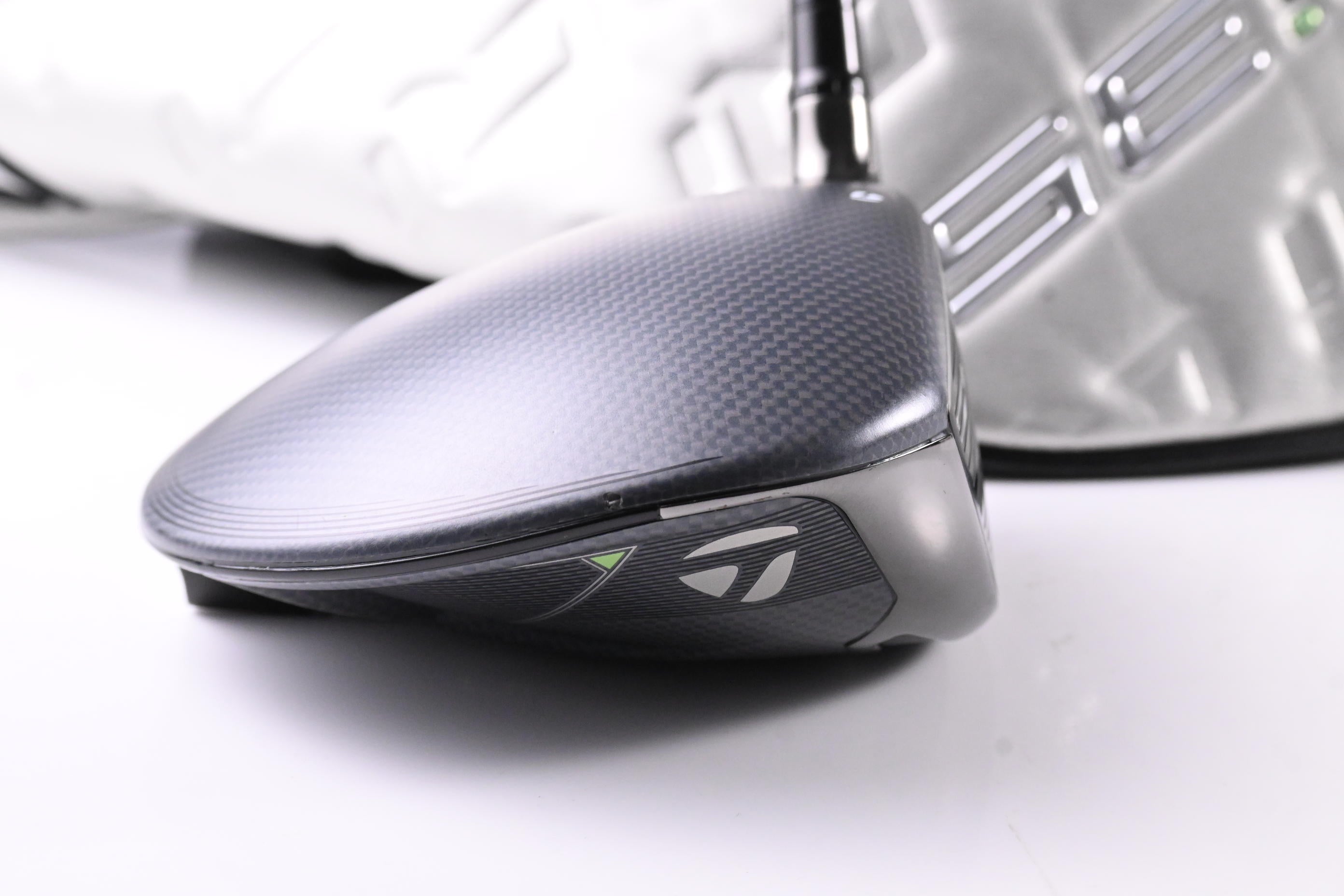 Taylormade Qi35 Driver / 9 Degree / Regular Flex Fujikura Ventus TR Red 5 Shaft