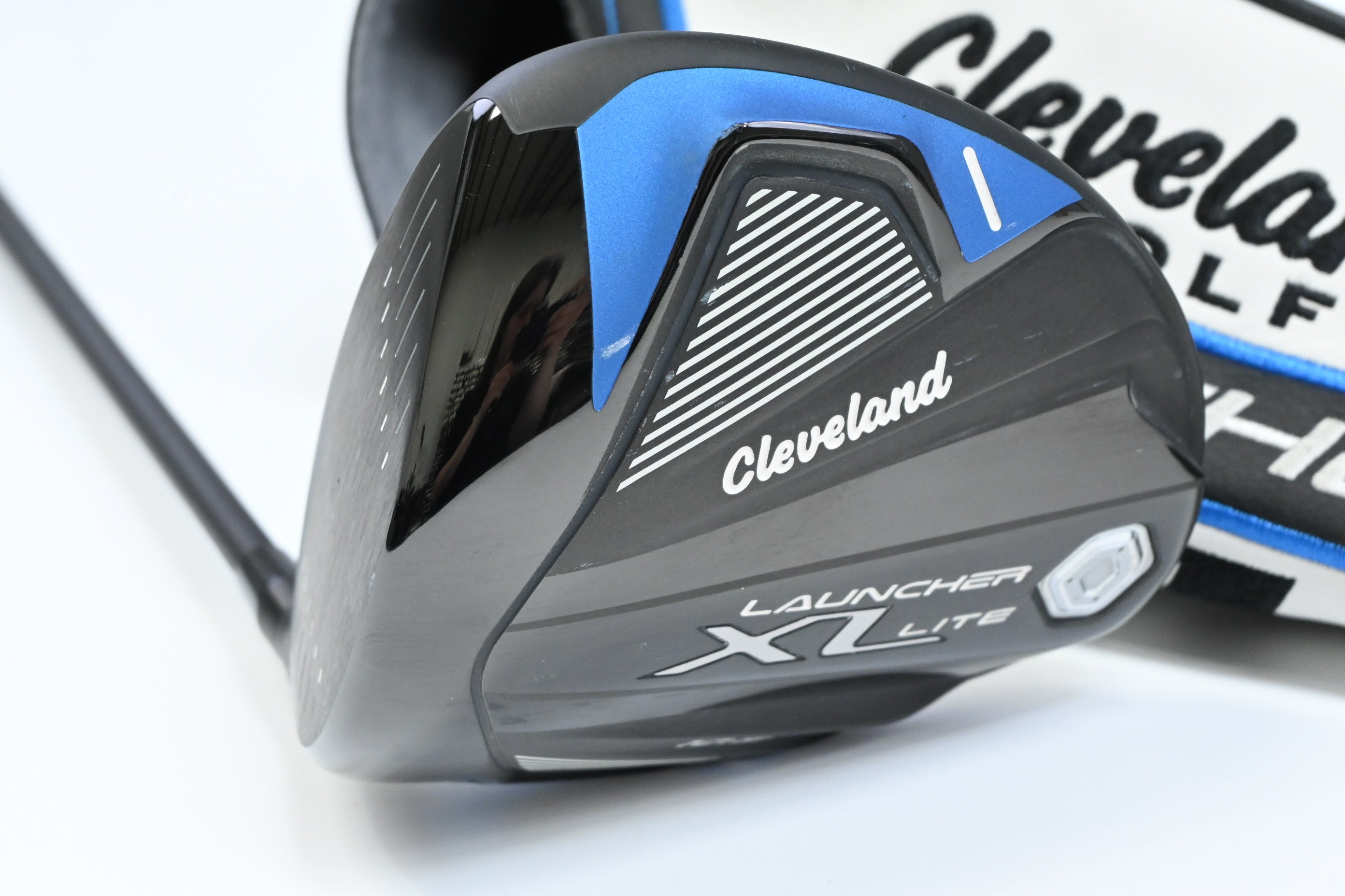 Left Hand Cleveland HiBore XL Lite Driver / 10.5 Degree / Regular Flex Cypher 40