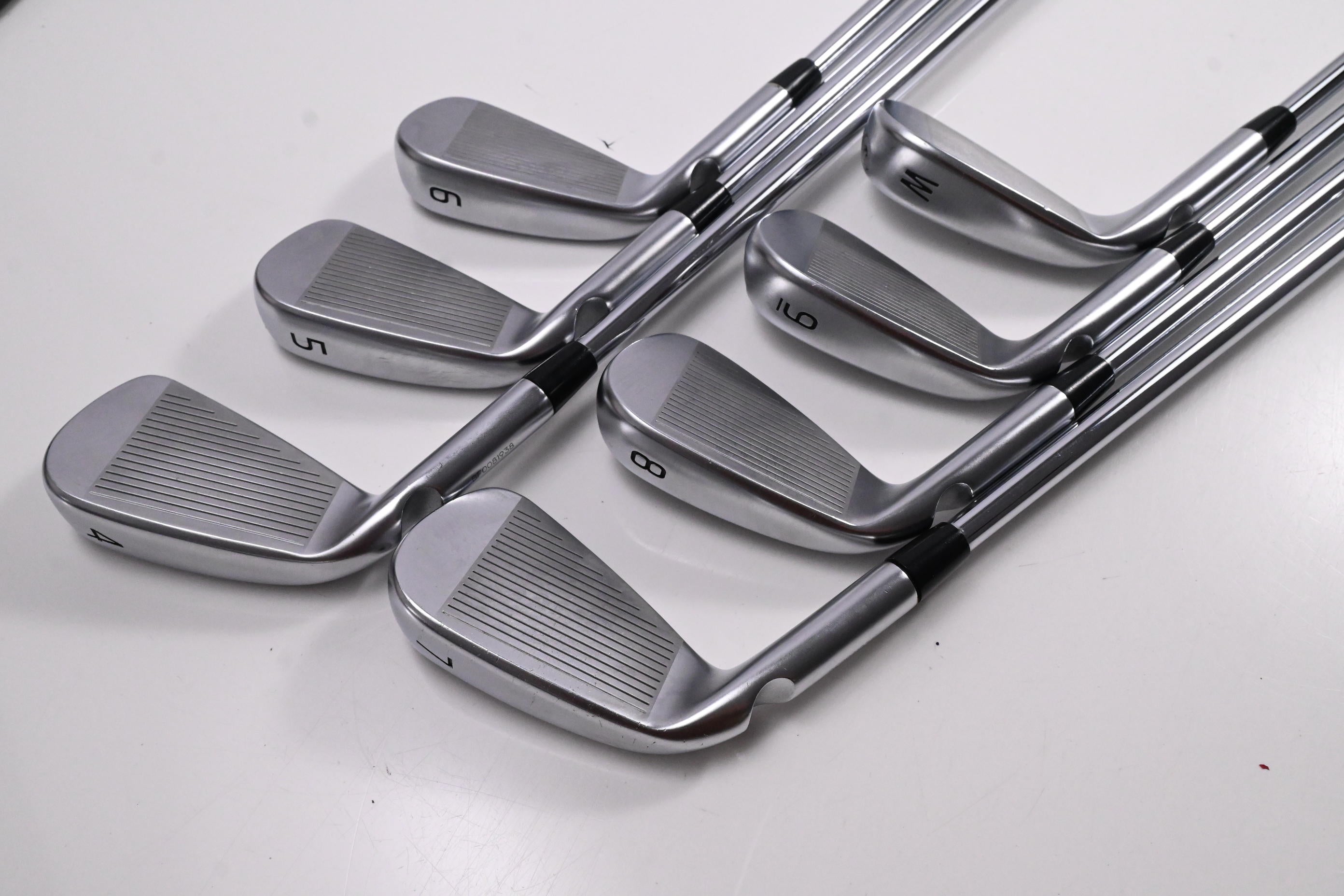 Ping i530 Irons / 4-PW / Stiff Flex N.S.Pro Modus 3 120 Shafts
