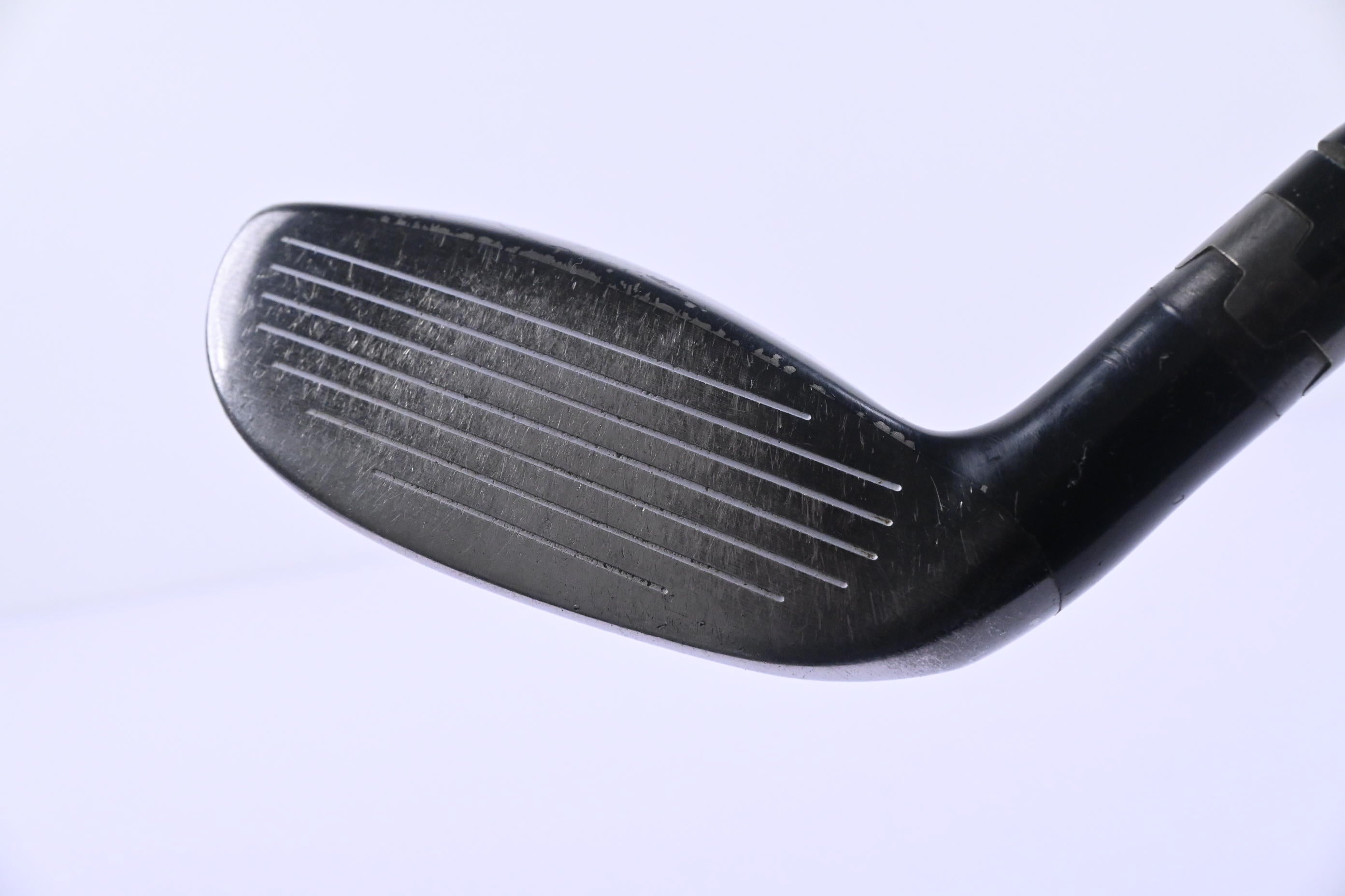 Titleist 910H #3 Hybrid / 21 Degree / Regular Flex Bassara 60 Shaft