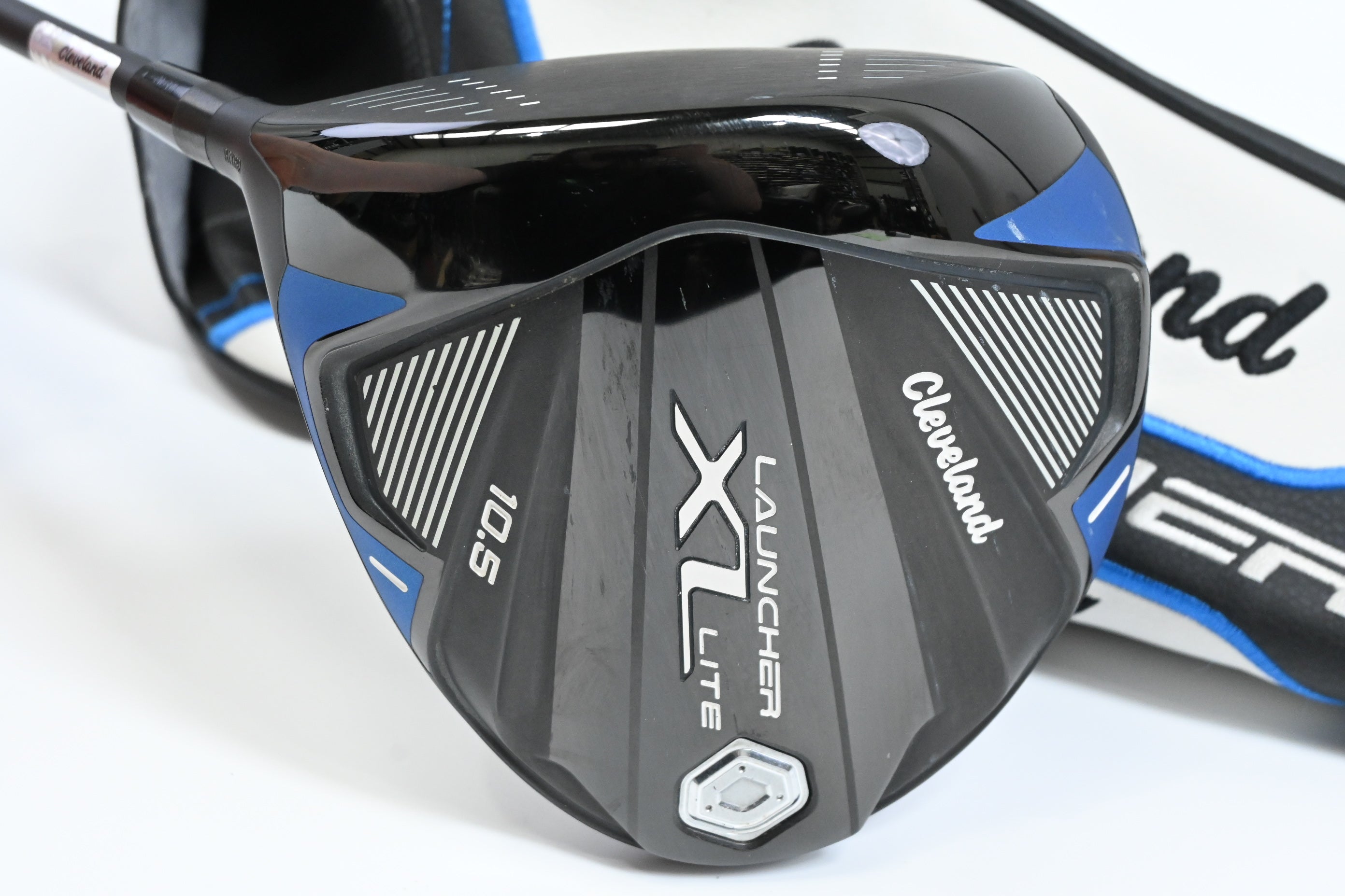 Left Hand Cleveland HiBore XL Lite Driver / 10.5 Degree / Regular Flex Cypher 40