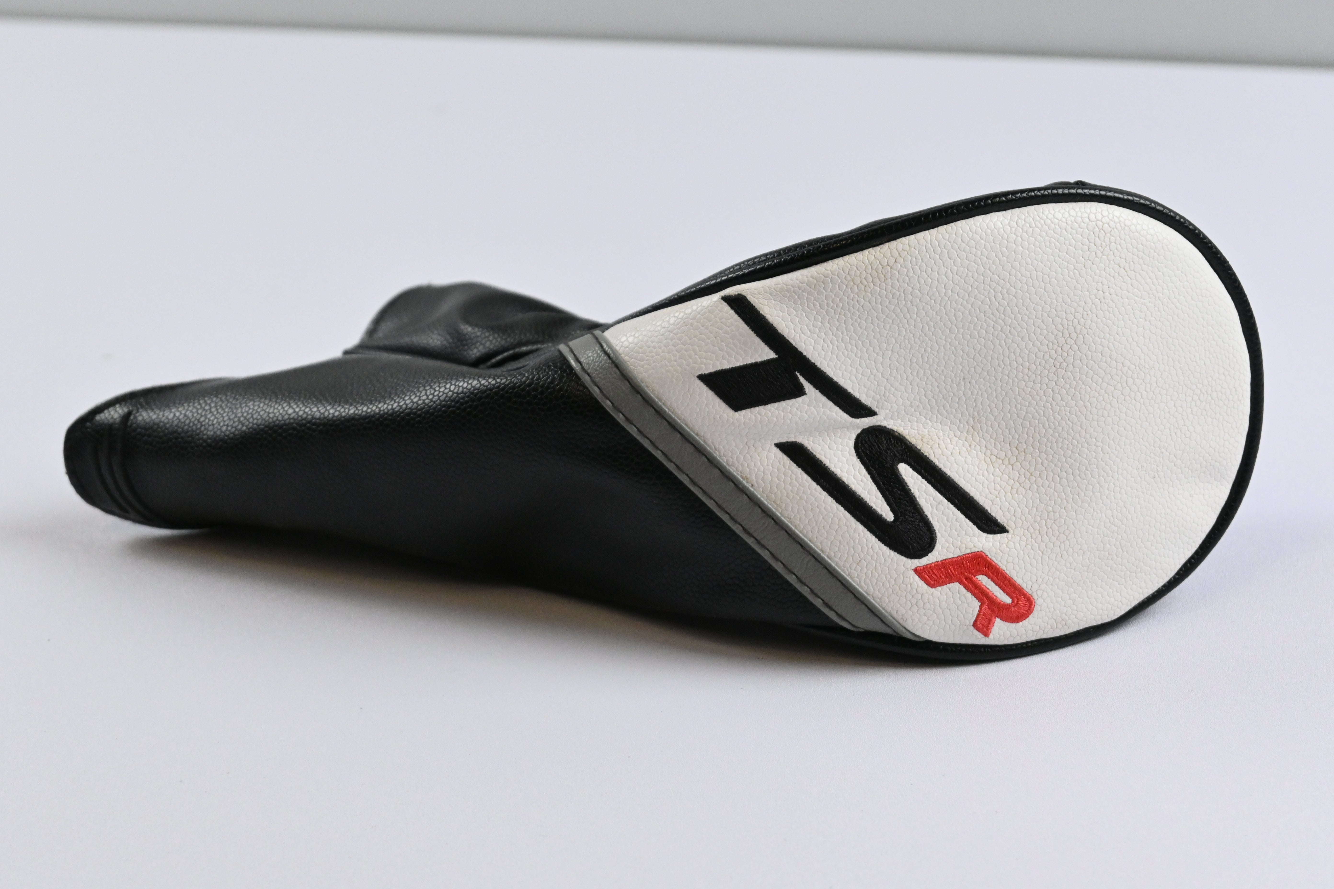Titleist TSR2 #3 Wood / 15 Degree / Regular Flex Tensei AV Series Blue 65 Shaft