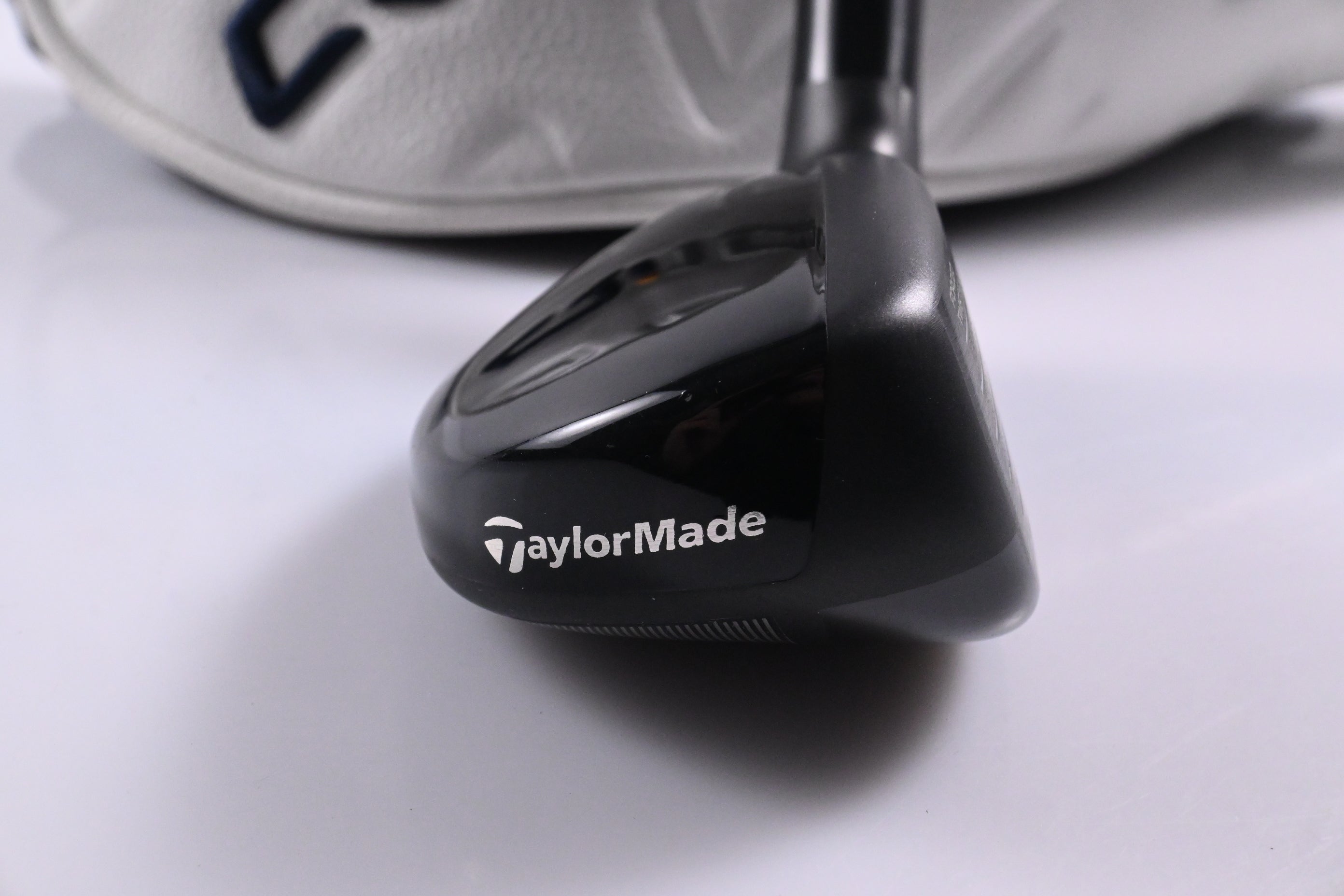 Taylormade Qi10 Tour #3 Hybrid / 19.5 Degree / Stiff Flex Ventus Velocore Blue 8