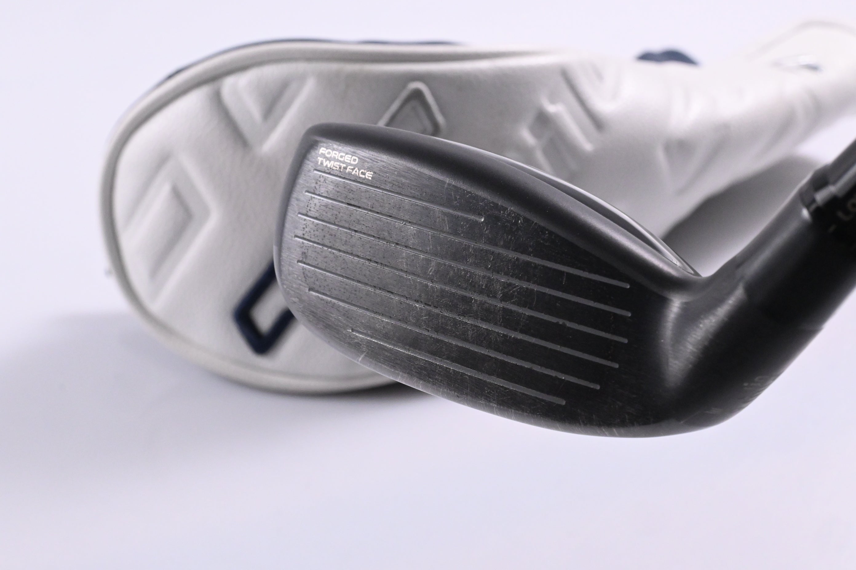 Taylormade Qi10 Tour #3 Hybrid / 19.5 Degree / Stiff Flex Ventus Velocore Blue 8