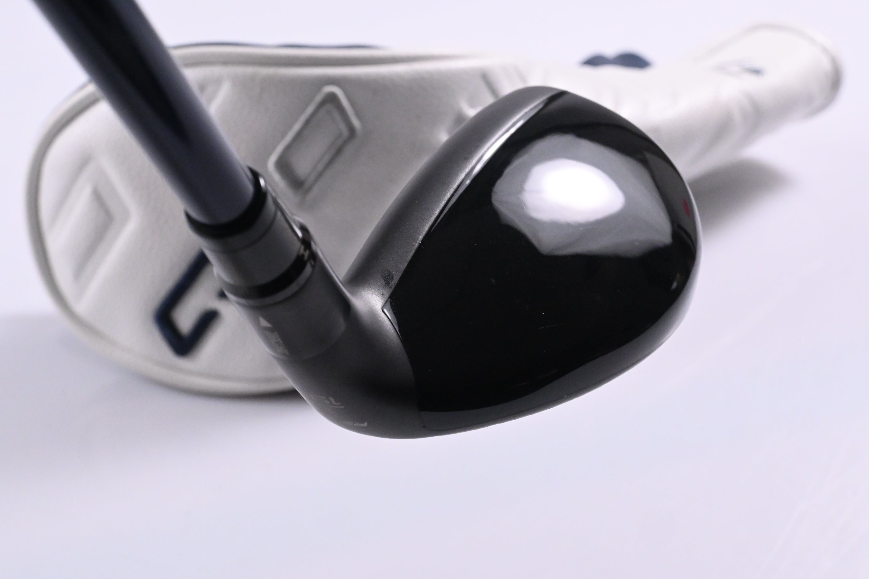 Taylormade Qi10 Tour #3 Hybrid / 19.5 Degree / Stiff Flex Ventus Velocore Blue 8