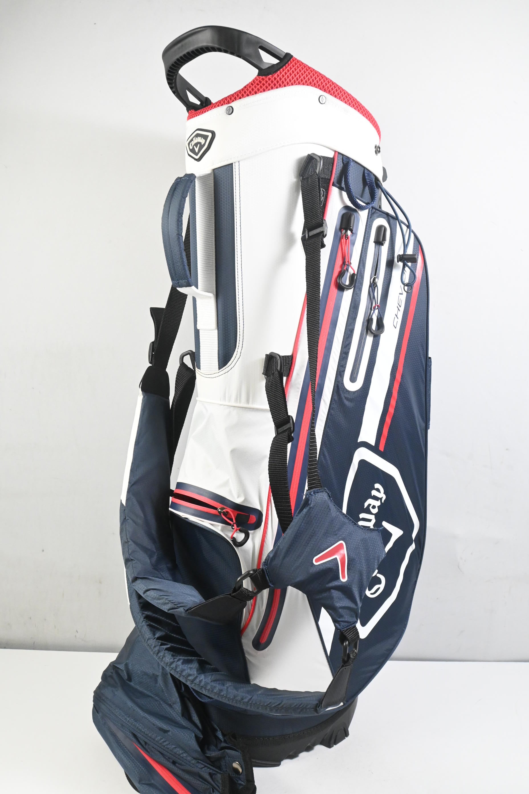 Callaway Chev Dry Stand Bag / 4-Way Divider / White, Navy & Red