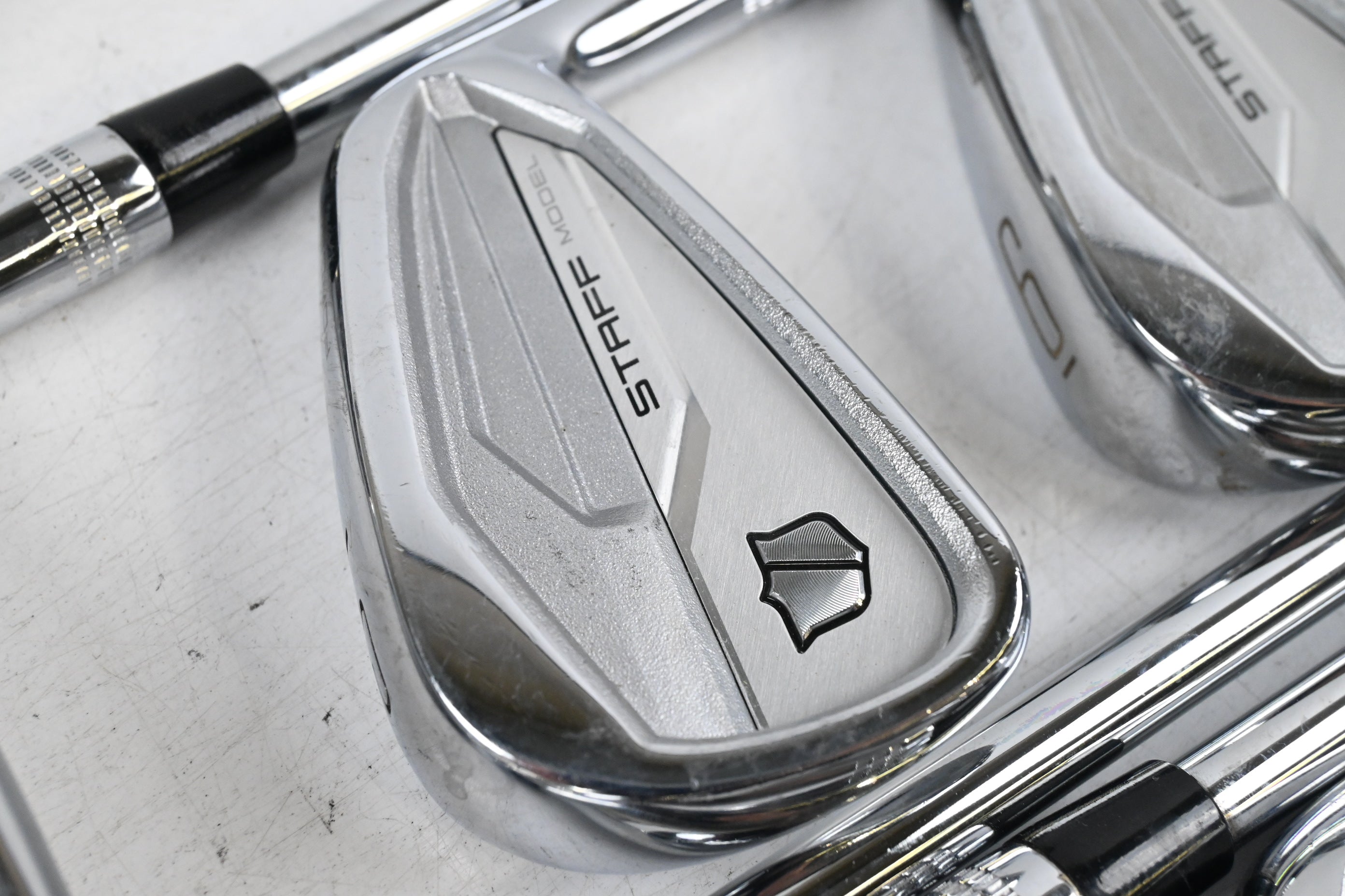 Wilson Staff Model 2024 CB Irons / 4-PW / Stiff Flex Dynamic Gold Mid 115 S300