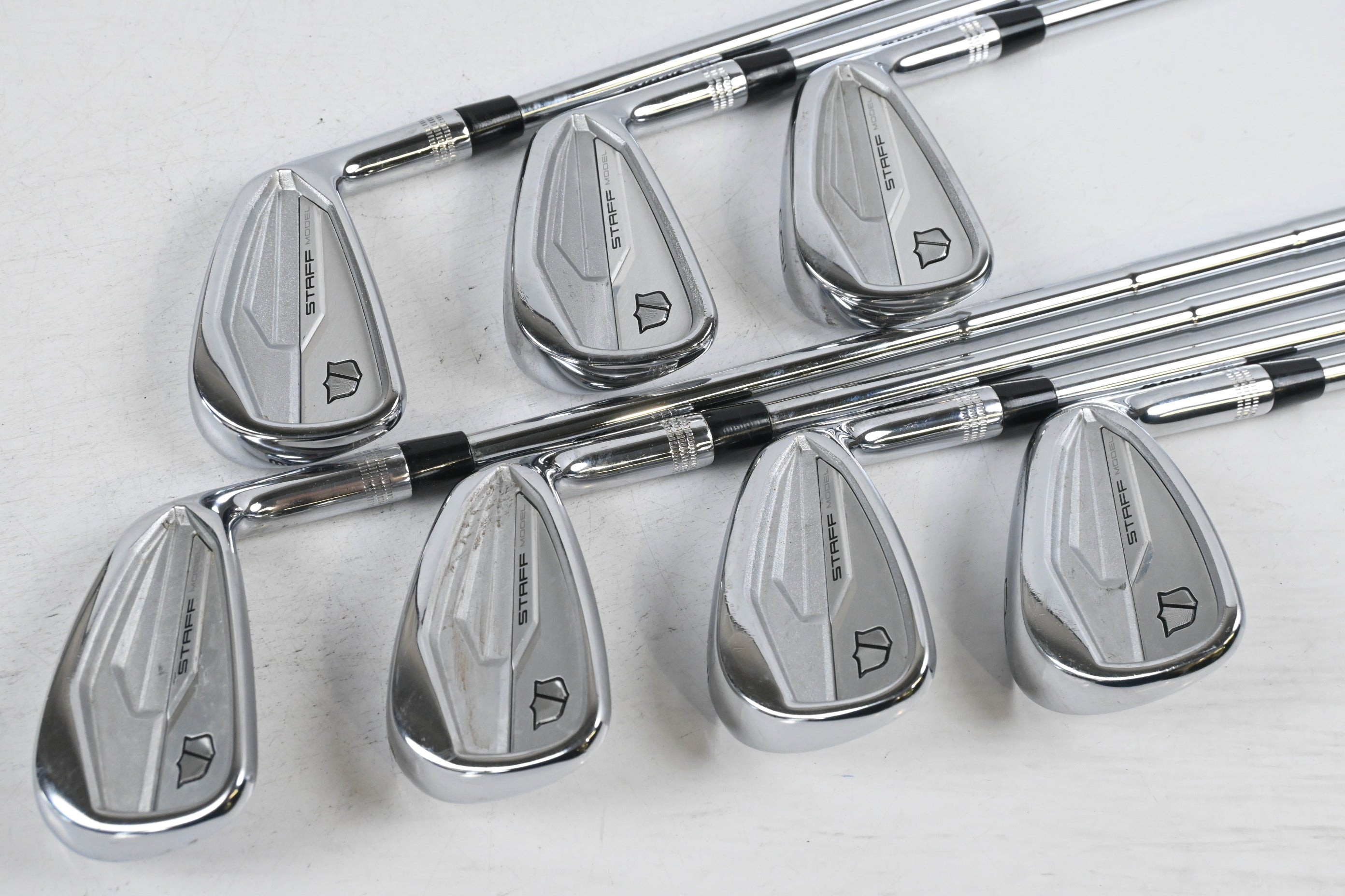 Wilson Staff Model 2024 CB Irons / 4-PW / Stiff Flex Dynamic Gold Mid 115 S300