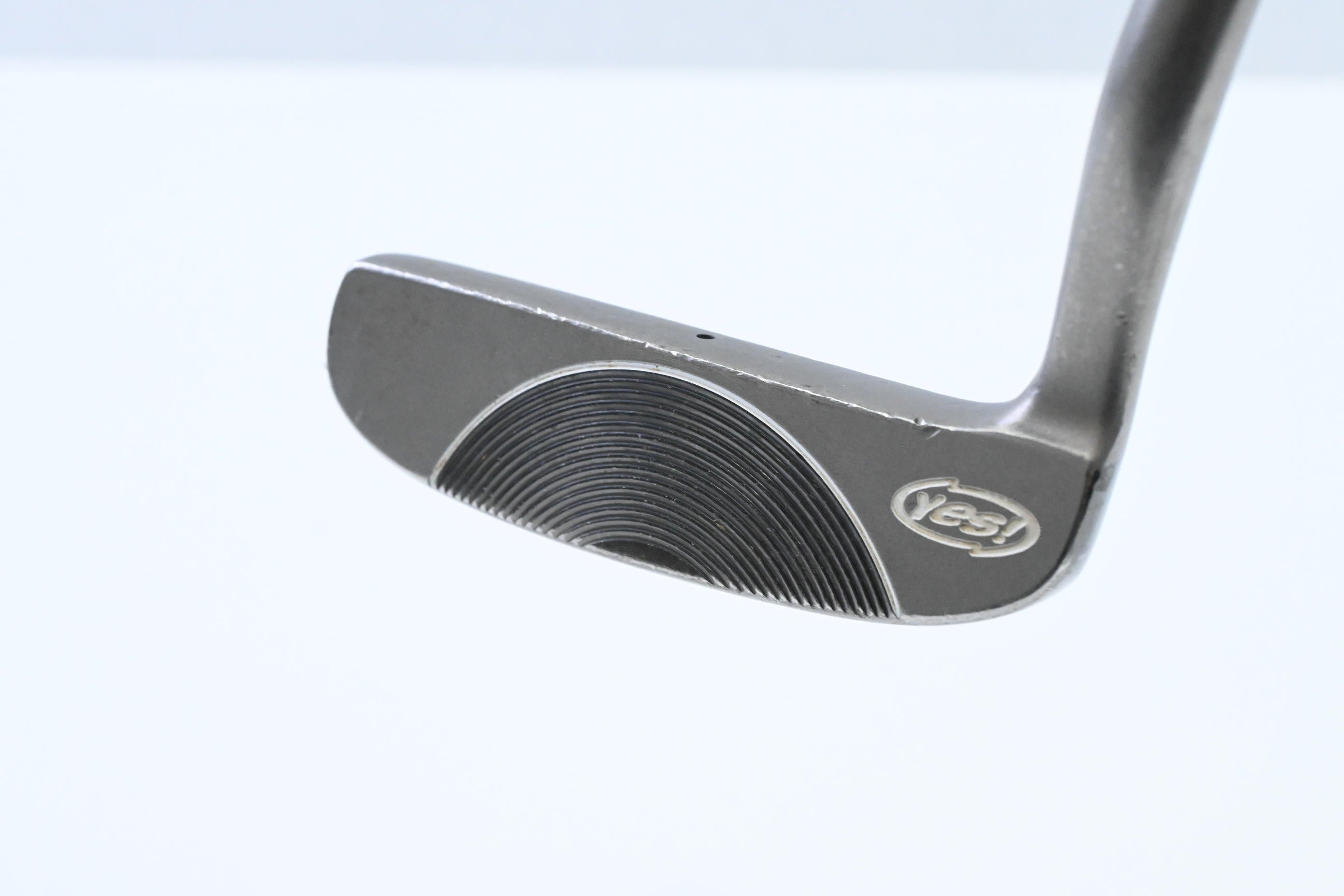 Yes! C-Groove Sophia Putter / 34 Inch