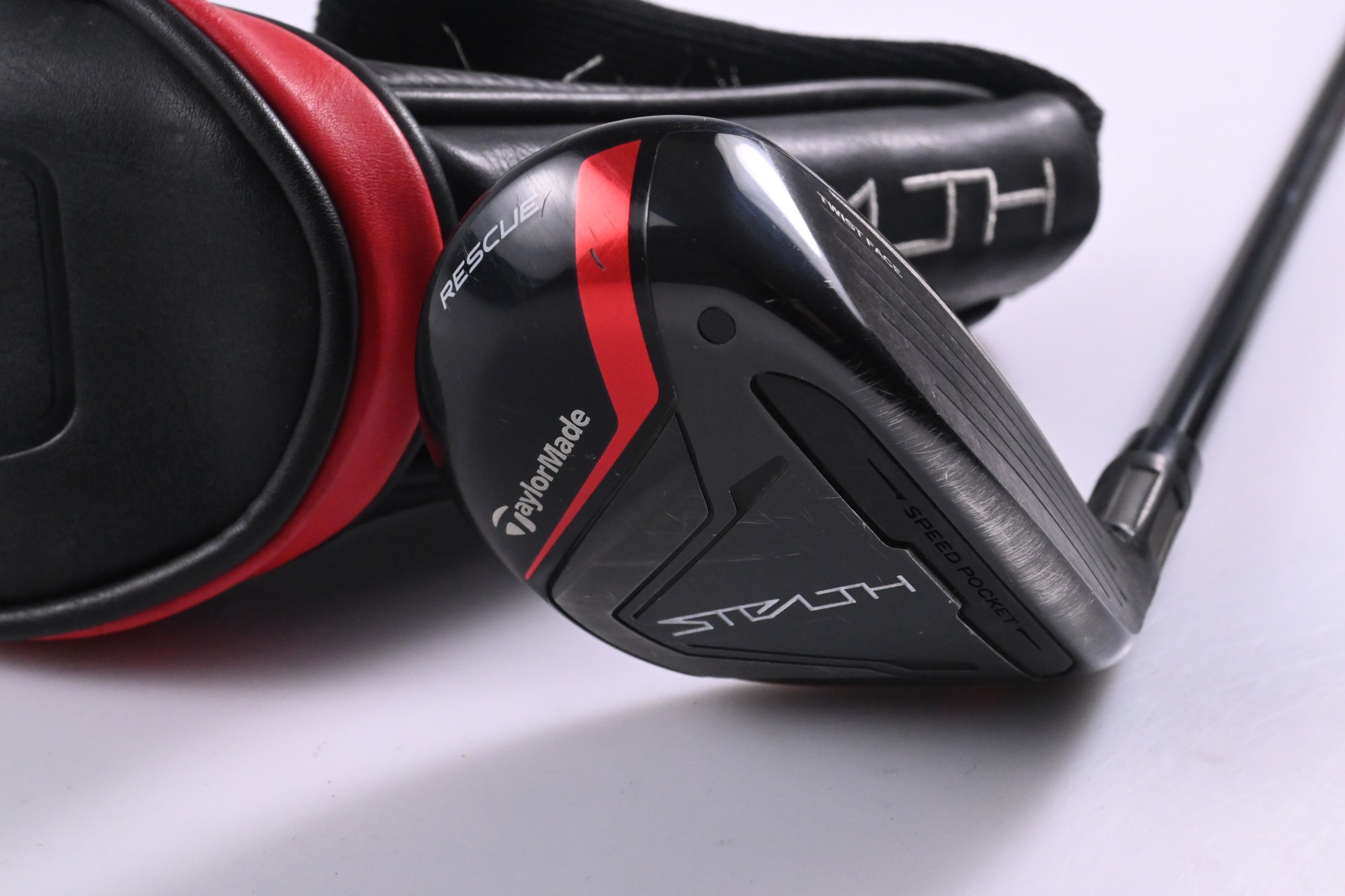 Taylormade Stealth #3 Hybrid / 19 Degree / Stiff Flex Fujikura Ventus Red 7 Shaft