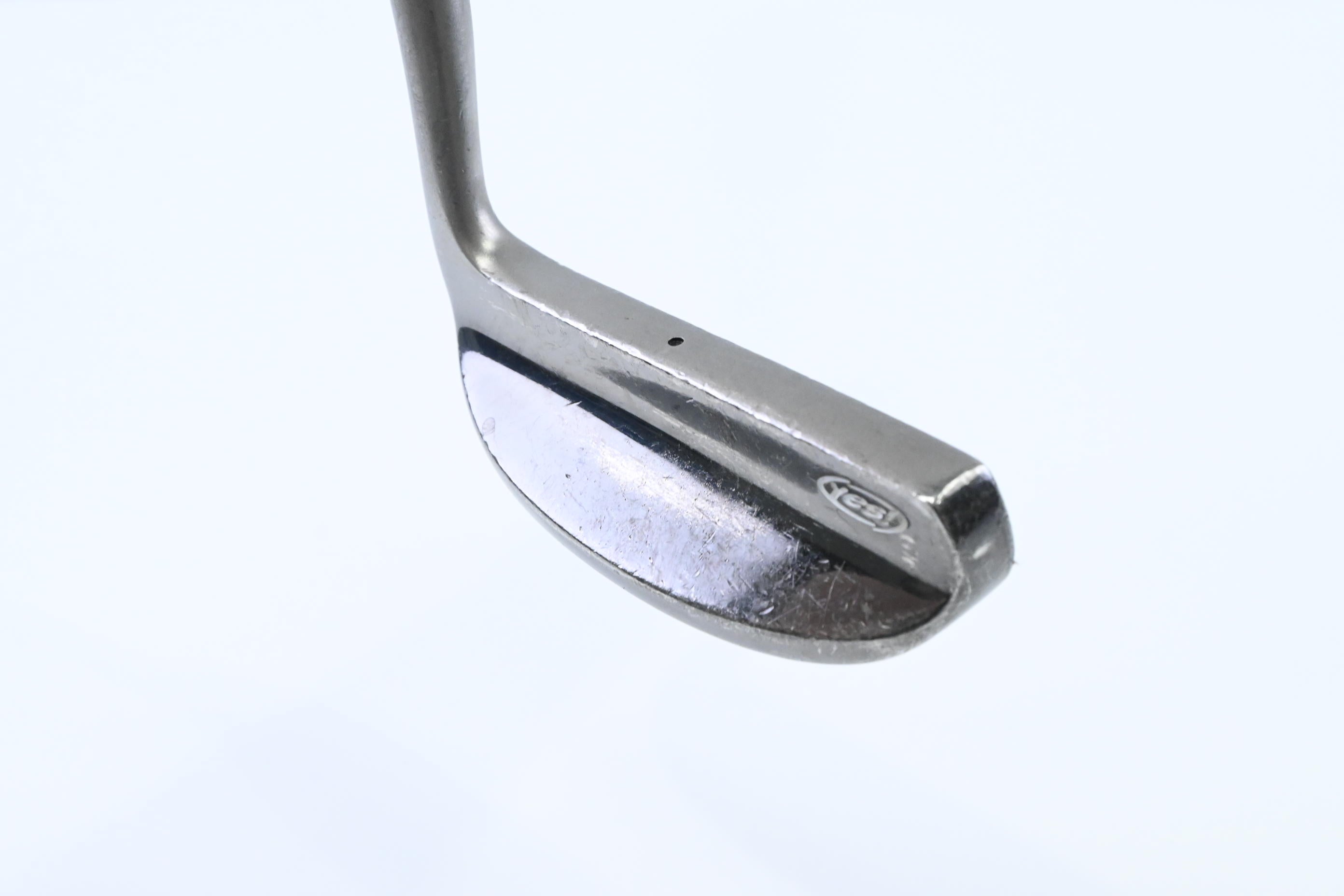 Yes! C-Groove Sophia Putter / 34 Inch