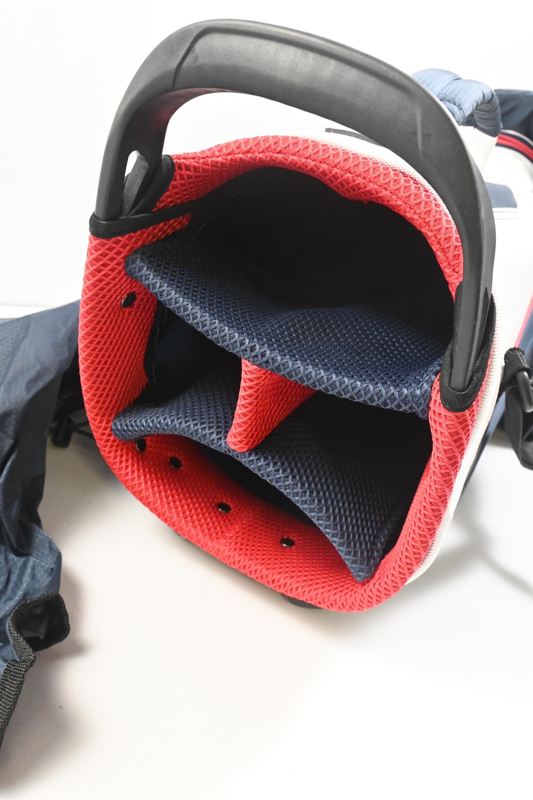 Callaway Chev Dry Stand Bag / 4-Way Divider / White, Navy & Red