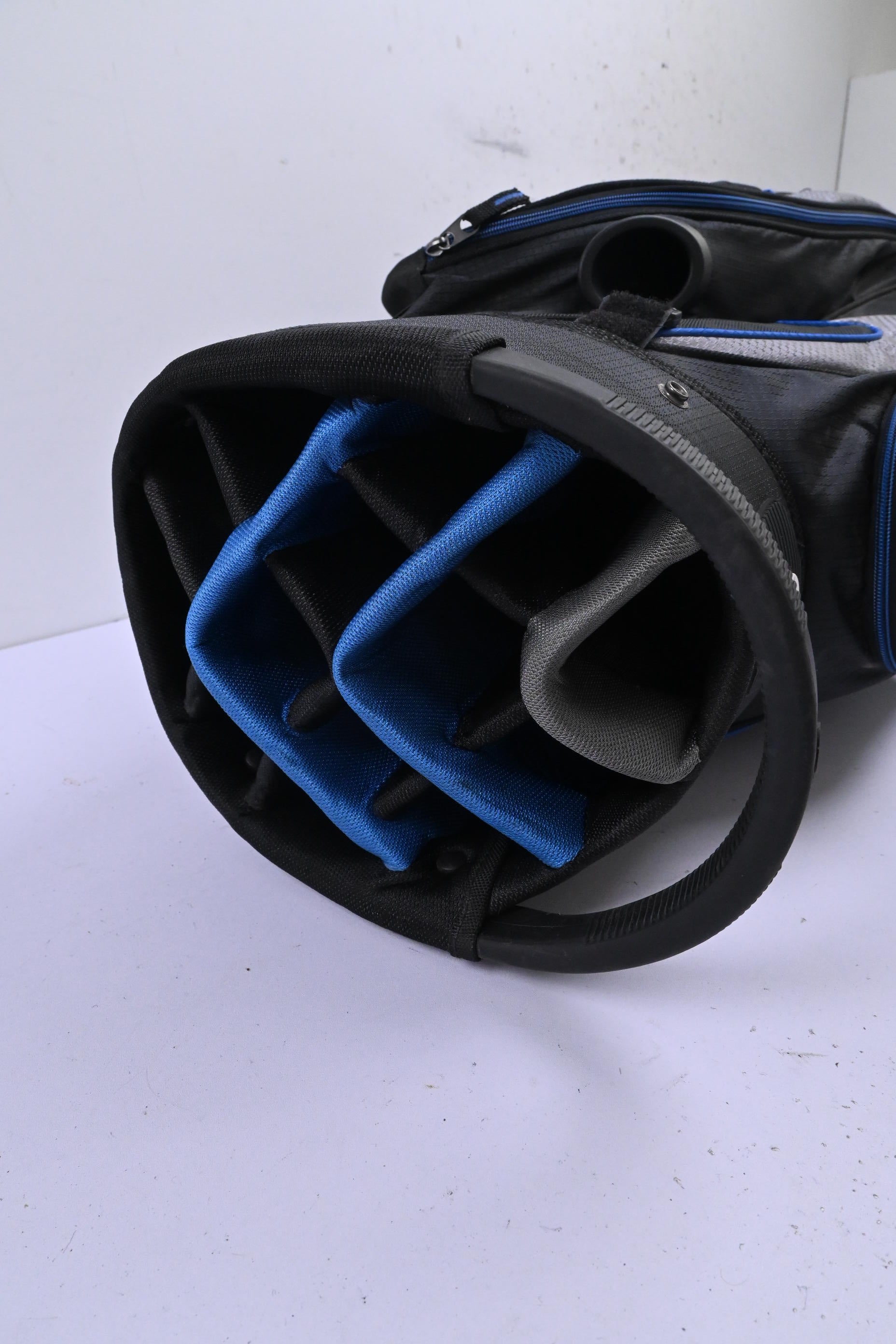 Motocaddy Club Series Cart Bag / 14-Way Divider / Black, Grey & Blue