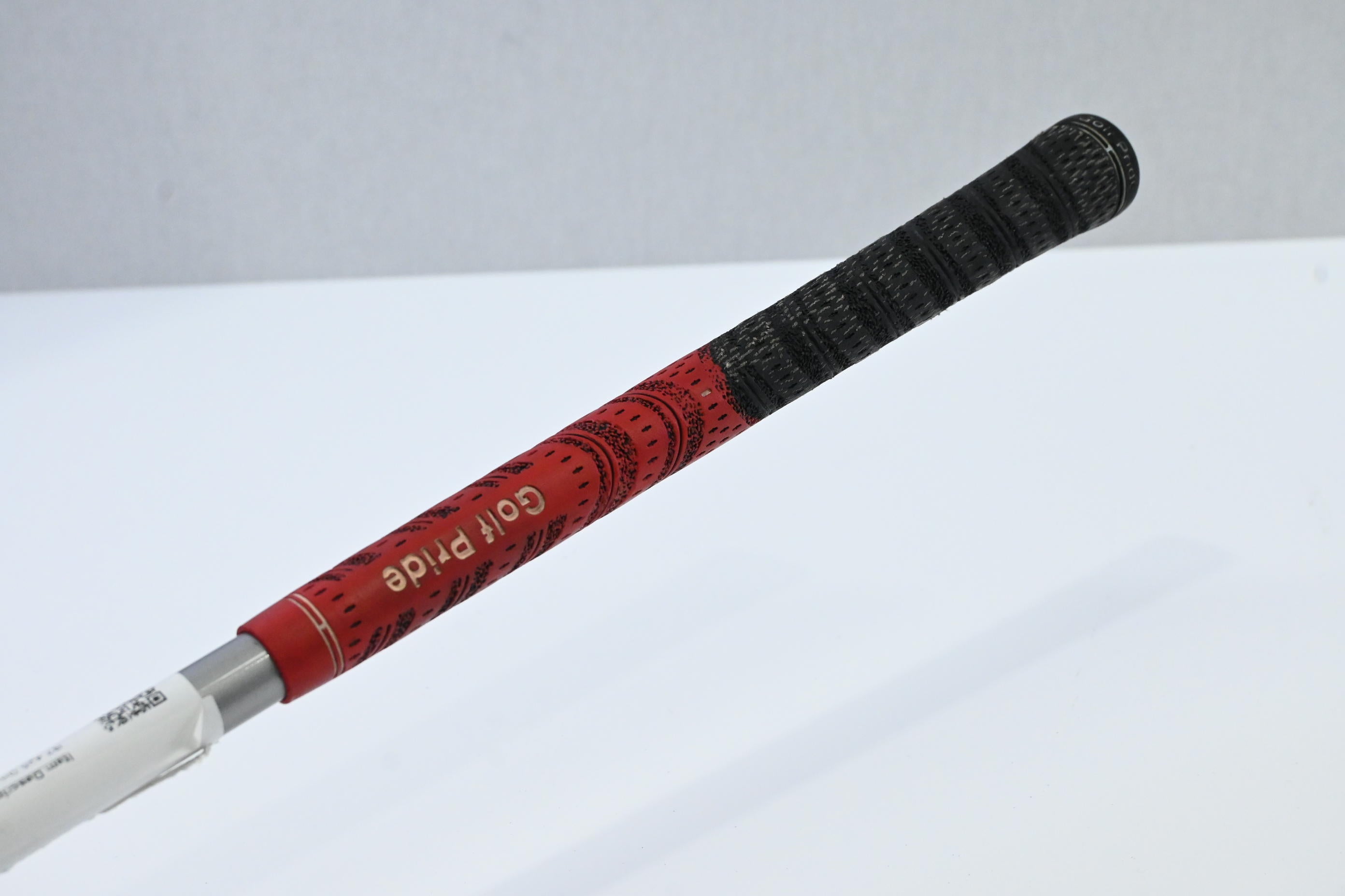 Taylormade R7 425 Driver / 9.5 Degree / Regular Flex Pro Launch Red Shaft