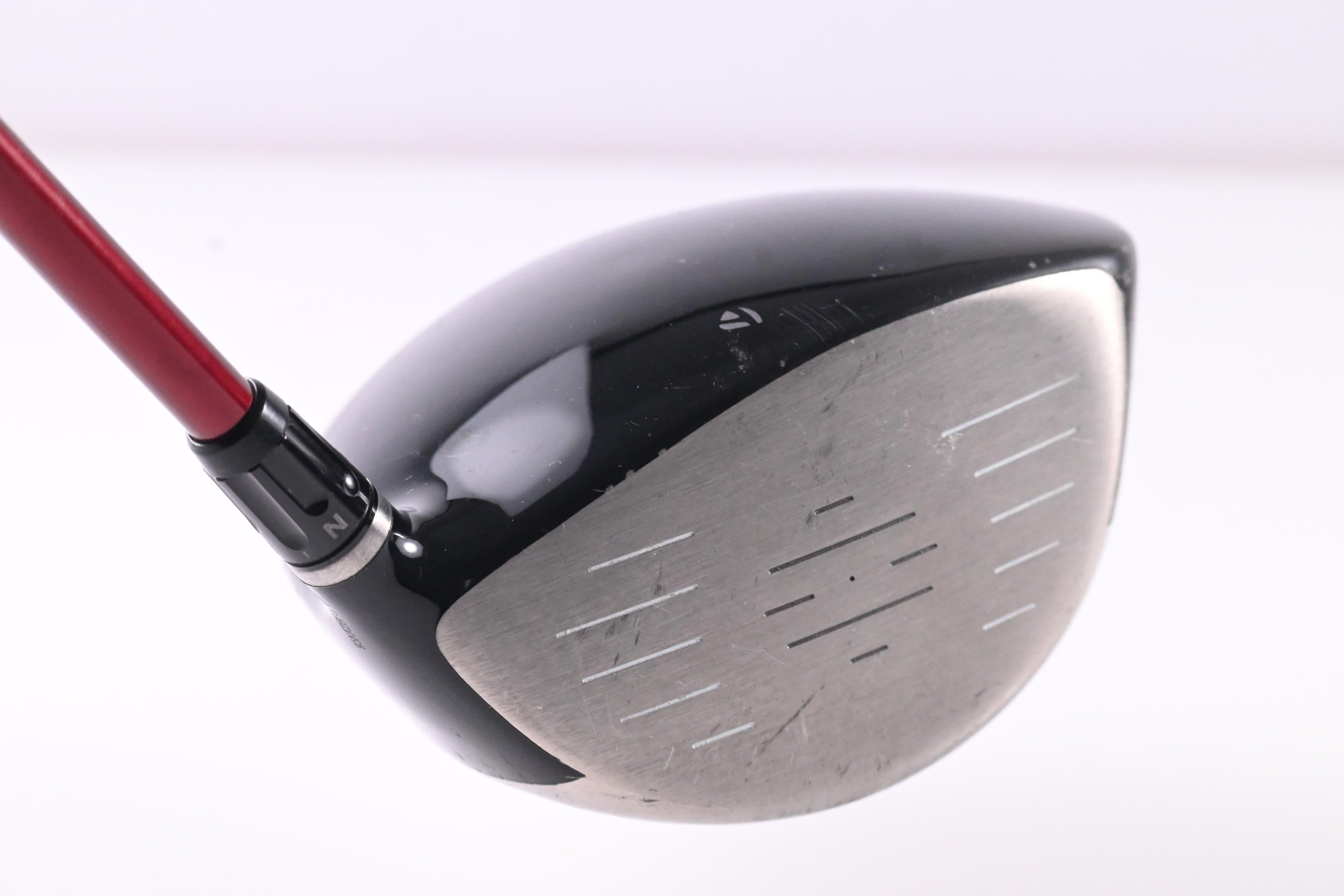 Left Hand Taylormade R9 460 Driver / 10.5 Degree / Regular Flex Aldila REAX 60