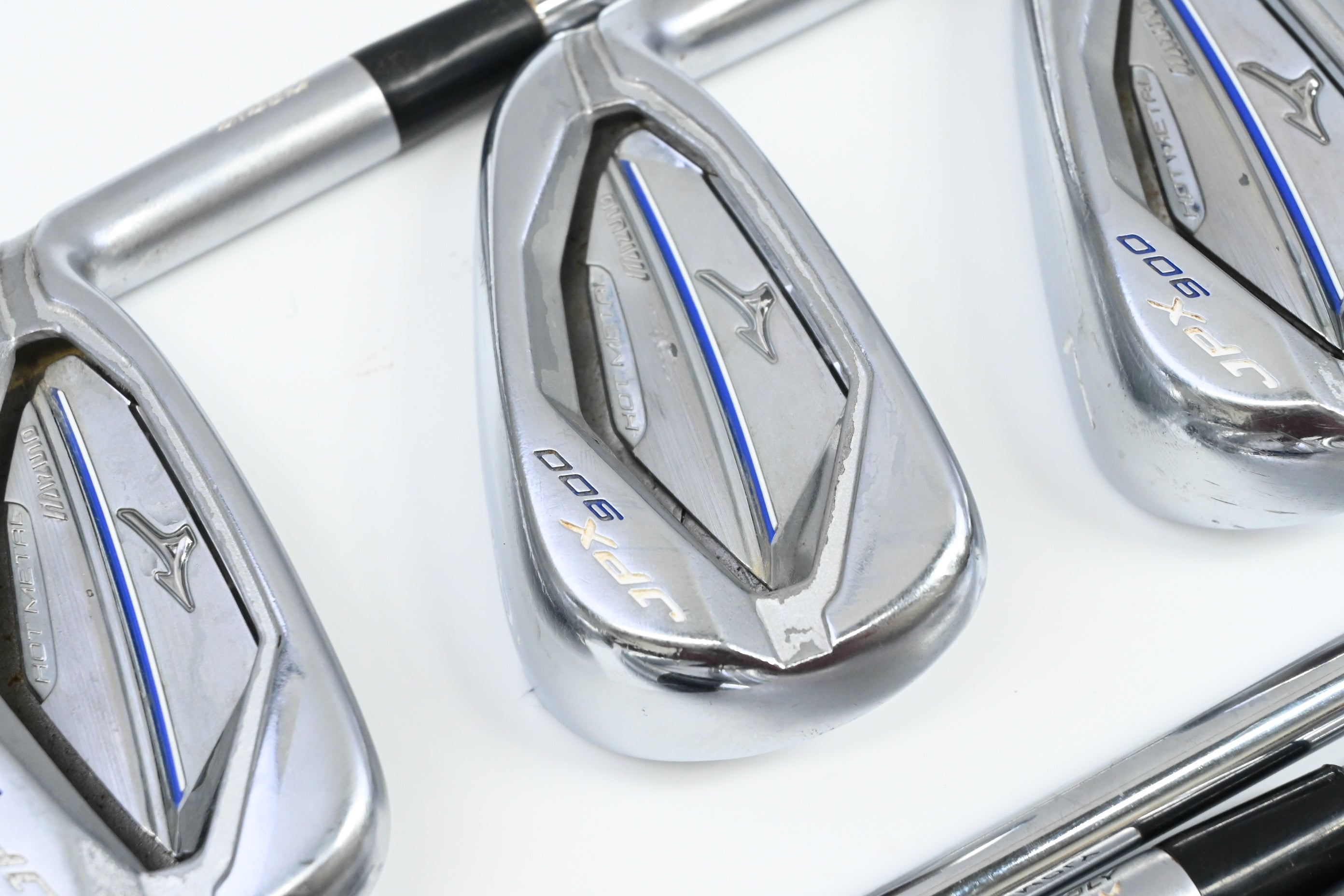 Mizuno JPX 900 Hot Metal Irons / 5-PW+SW / Stiff Flex KBS Tour 90 Shafts