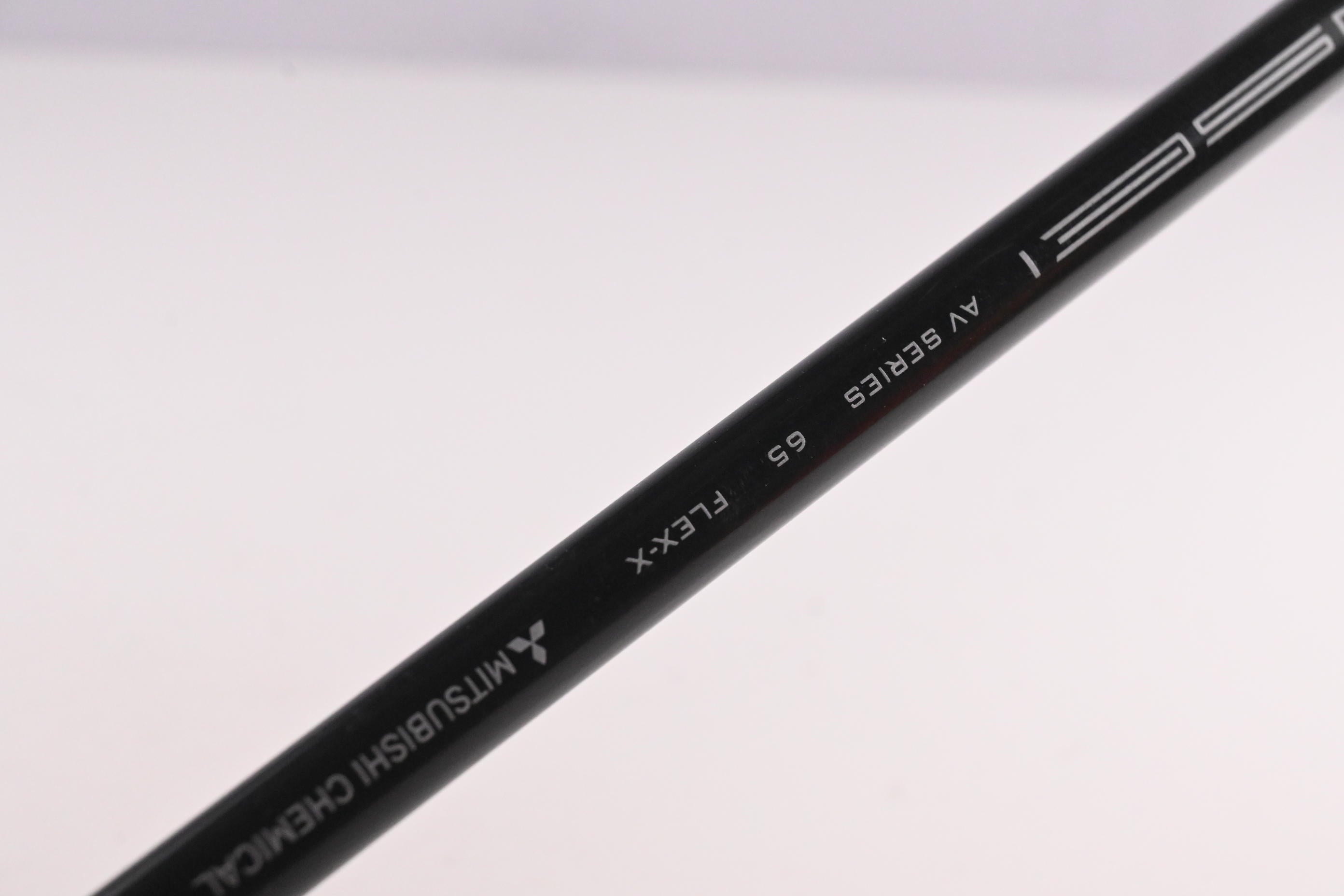 Titleist TSR4 Driver / 9 Degree / X-Flex Tensei AV RAW White 65 Shaft