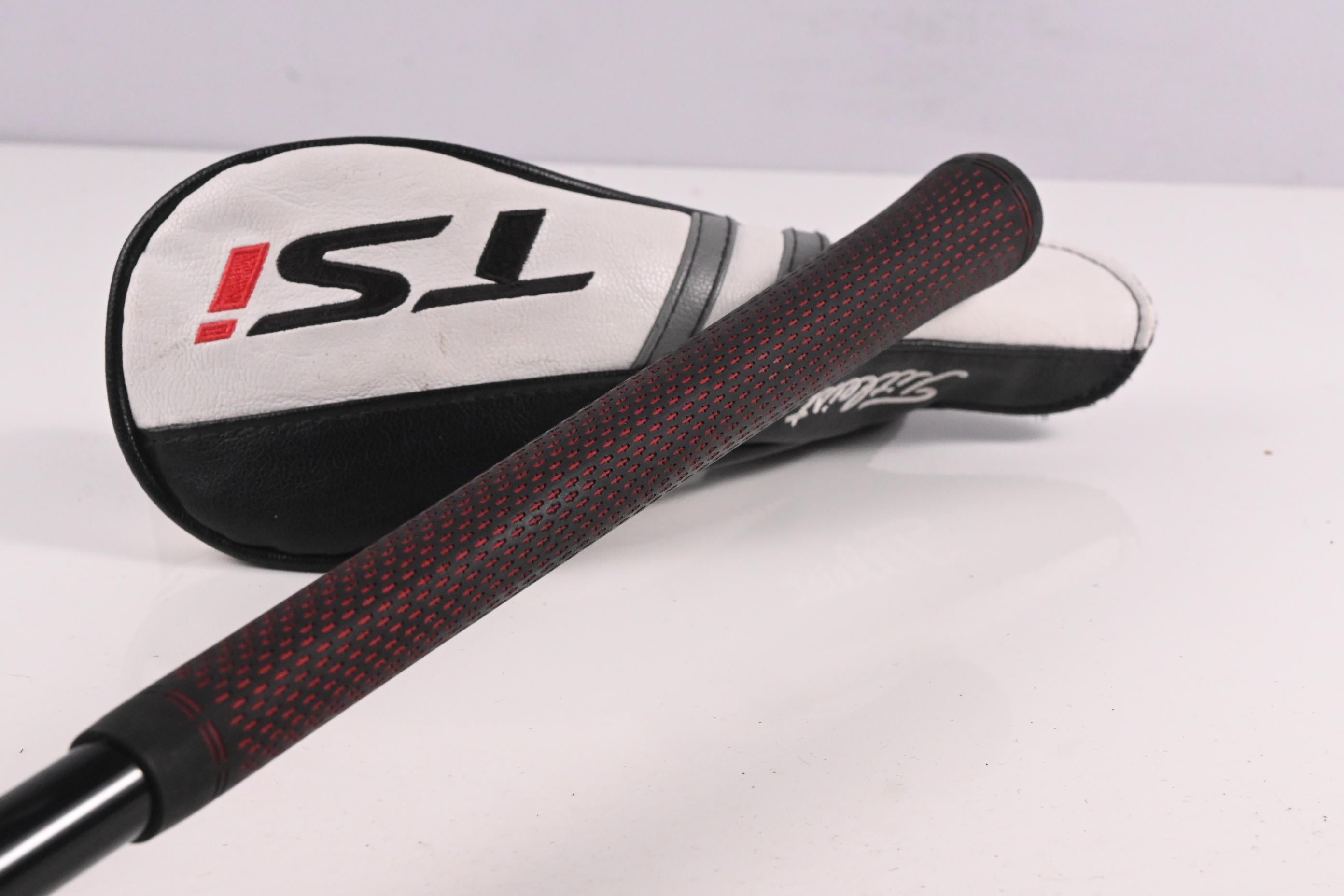 Titleist TSi2 #4 Hybrid / 21 Degree / Stiff Flex HZRDUS RDX Smoke Black 80 Shaft