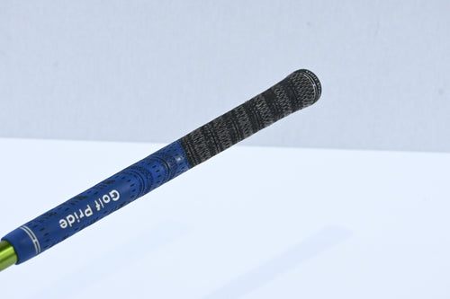 Titleist 910 D2 Driver / 8.5 Degree / Senior Flex Aldila NV 55 Shaft