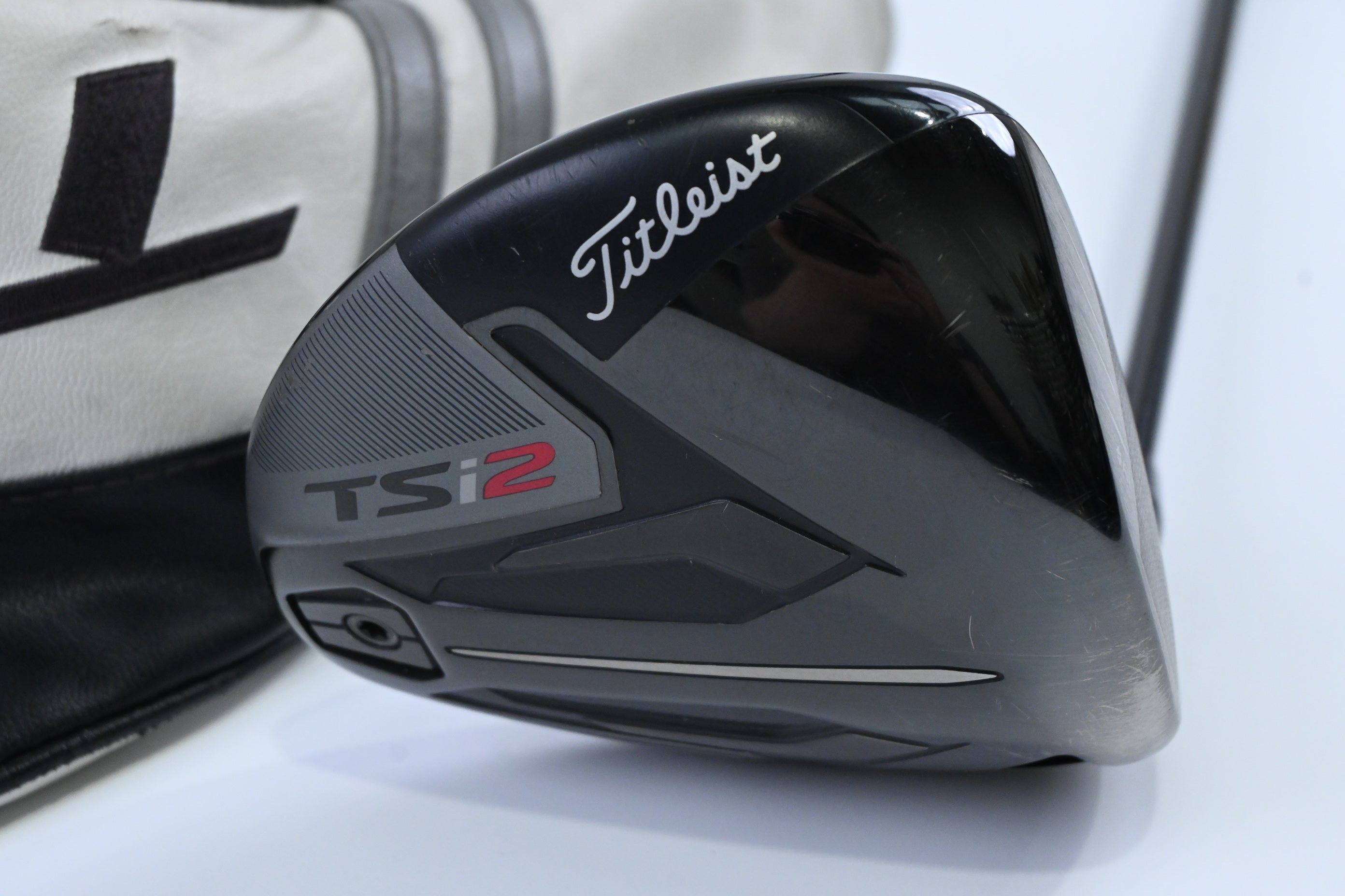 Titleist TSi2 Driver / 10 Degree / Regular Flex Tensei AV Raw Blue 55 Shaft