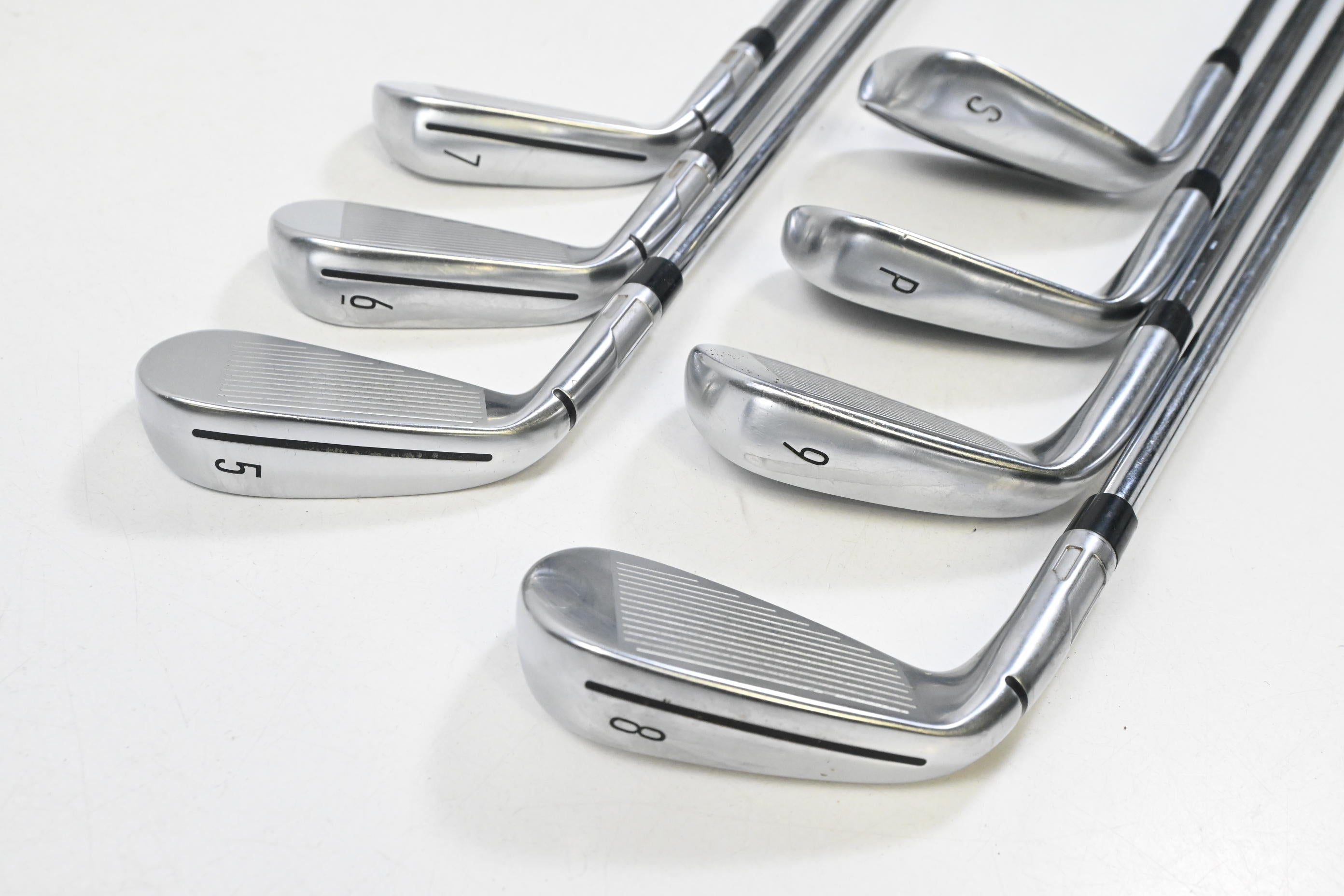 Taylormade Qi Irons / 5-PW+SW / Regular Flex KBS MAX MT 85 Shafts