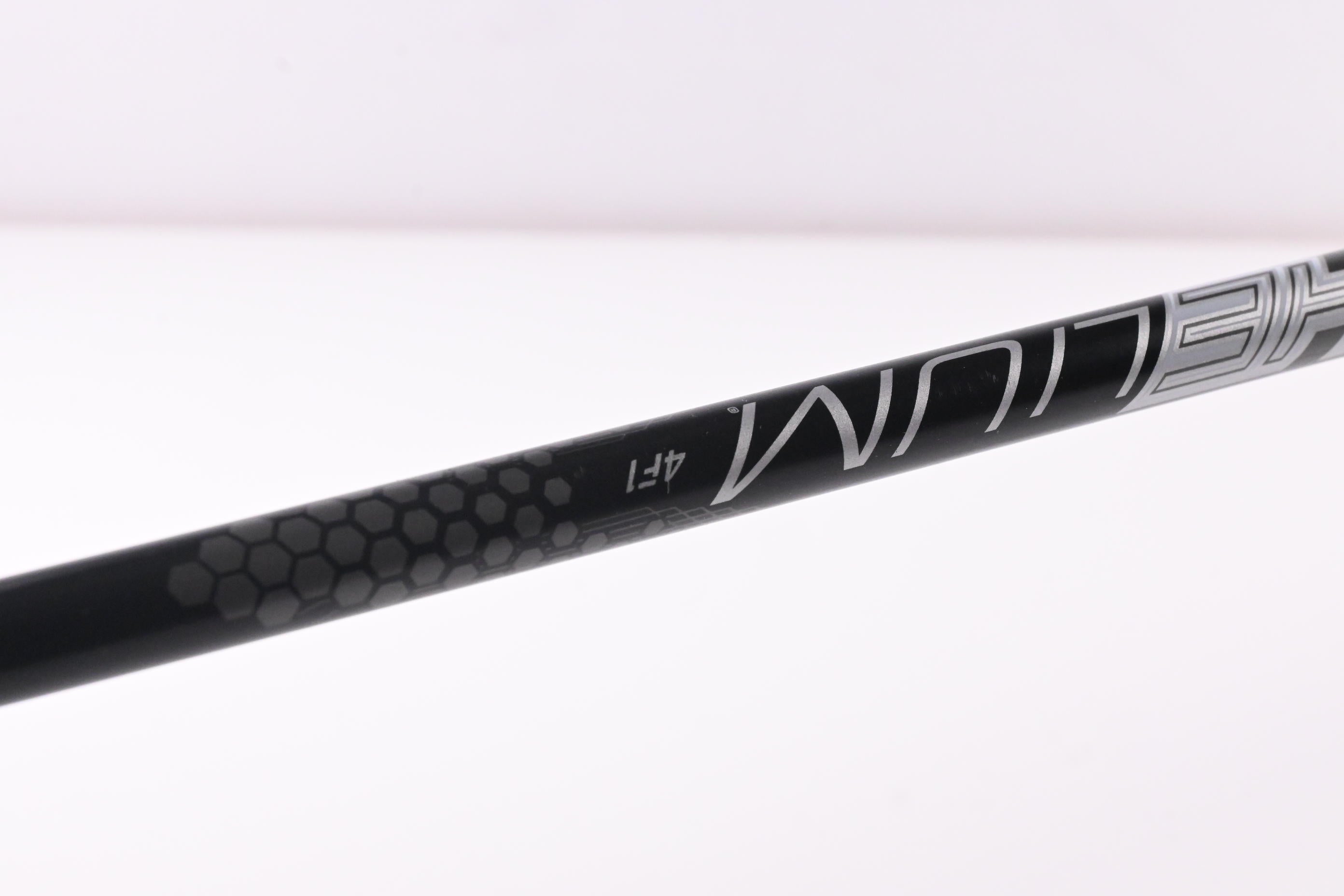 Ladies Mizuno ST-Z 230 Driver / 9.5 Degree / Ladies Flex Helium Nano Tech 4