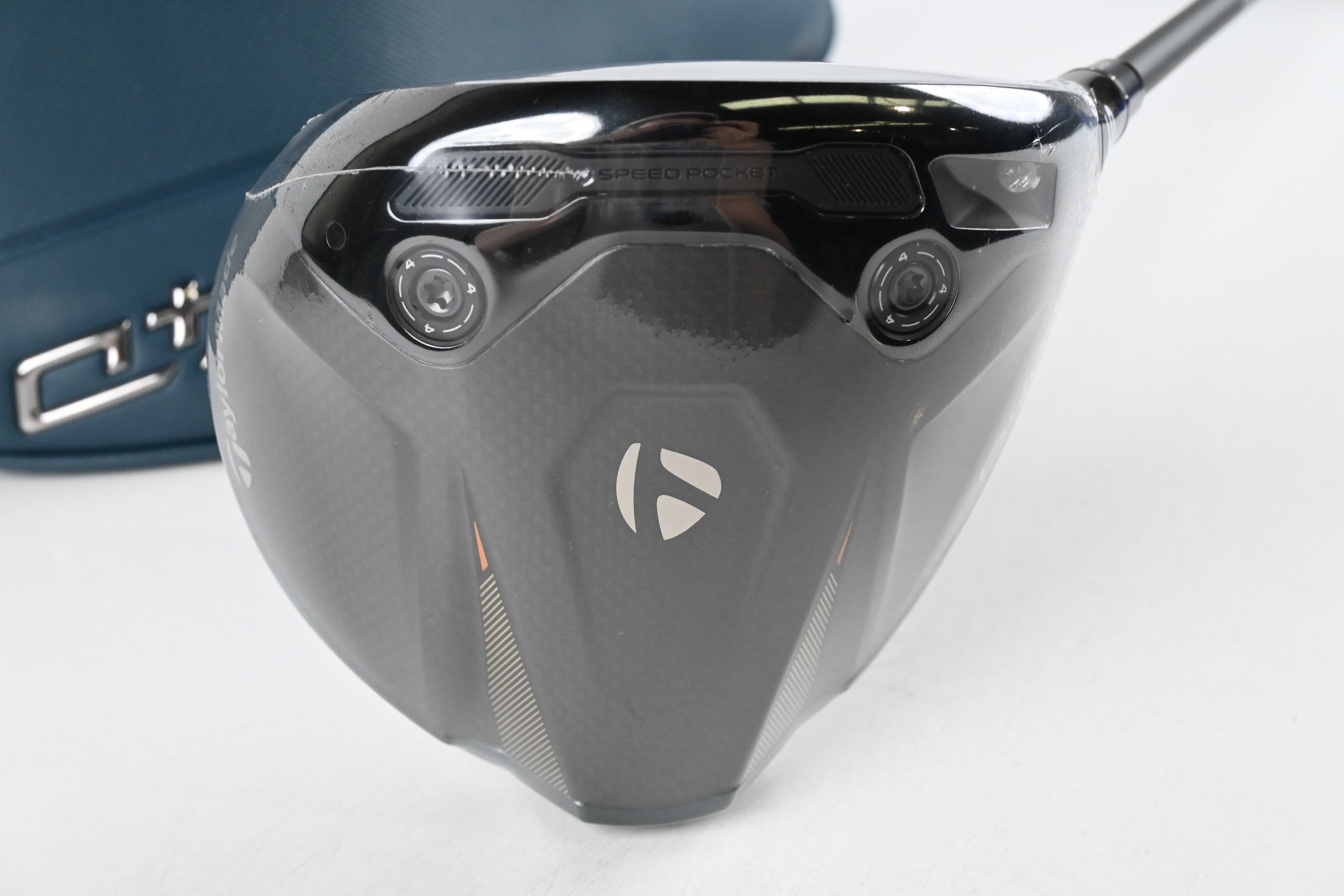 Taylormade Qi4D Driver / 10.5 Degree / Stiff Flex Reax Blue 50 Shaft