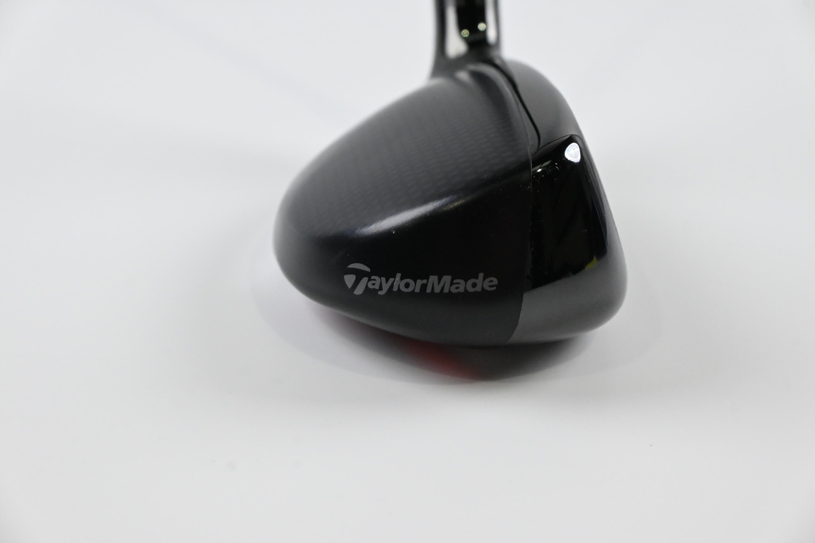 Taylormade Stealth Plus #3 Hybrid / 19.5 Degree / Stiff Flex HZRDUS Smoke Red 80