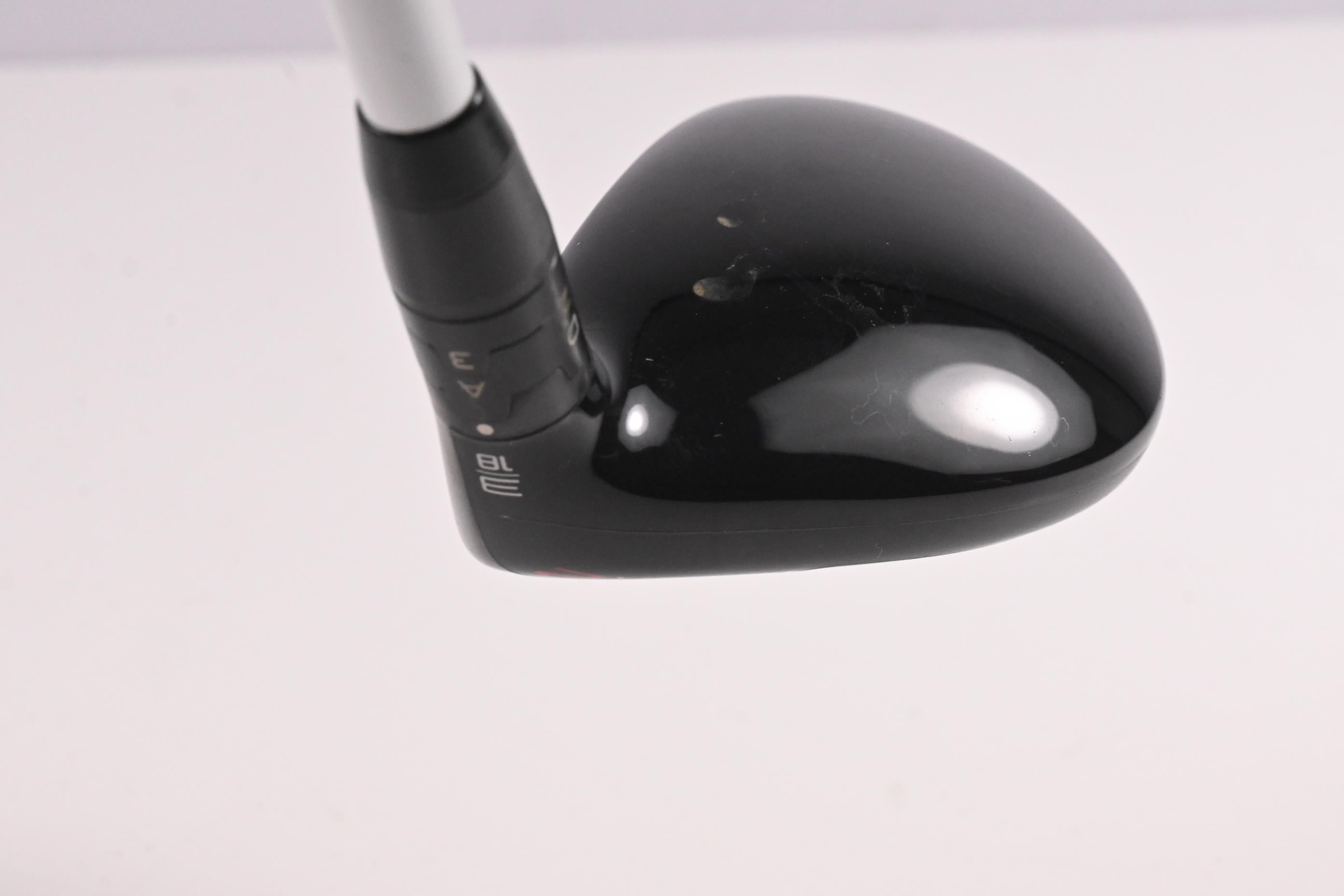 Titleist TSR2 #3 Hybrid / 18 Degree / Regular Flex Aldila Ascent White 50 Shaft