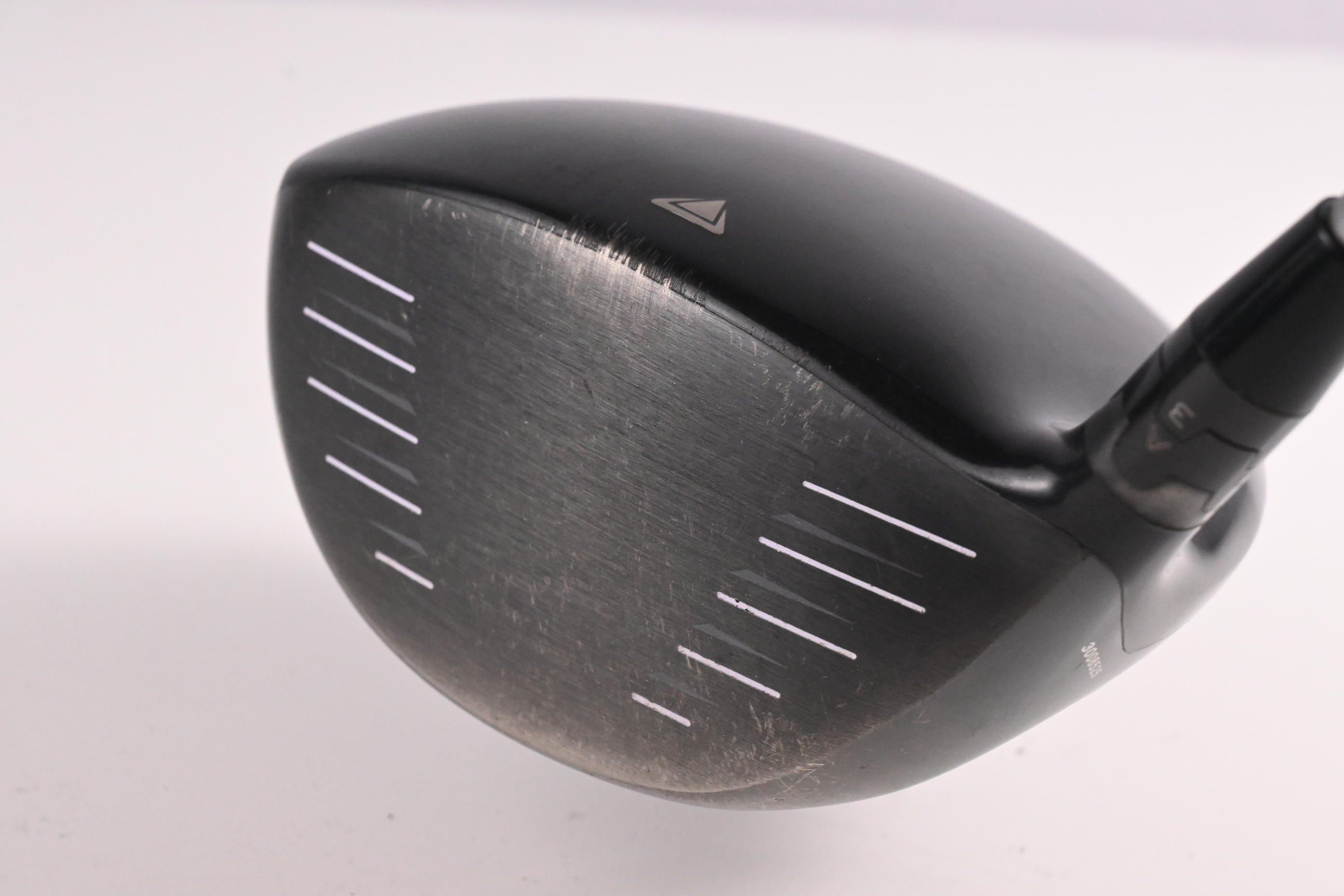 Titleist 915 D2 Driver / 10.5 Degree / Regular Flex Diamana S+ Blue 60 Shaft
