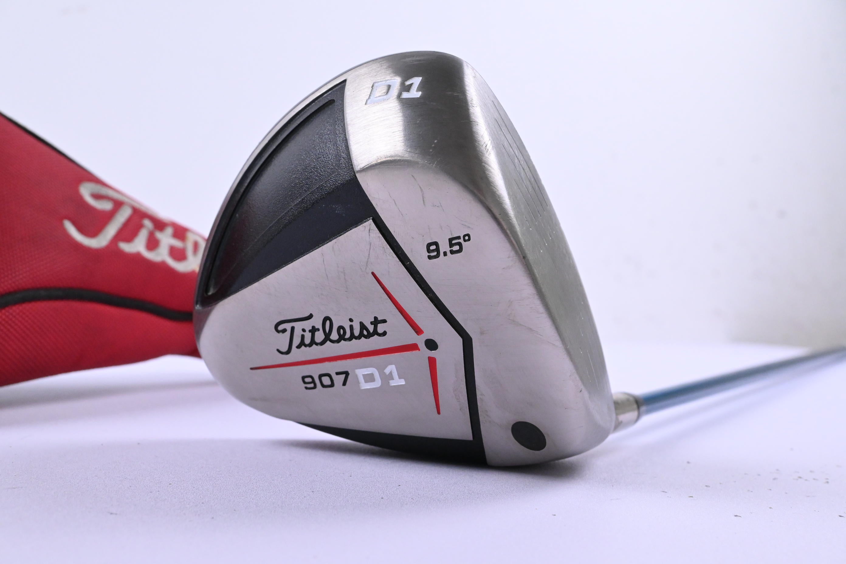 Titleist 907 D1 Driver / 9.5 Degree / Stiff Flex Aldila VS Proto 'By You' 65