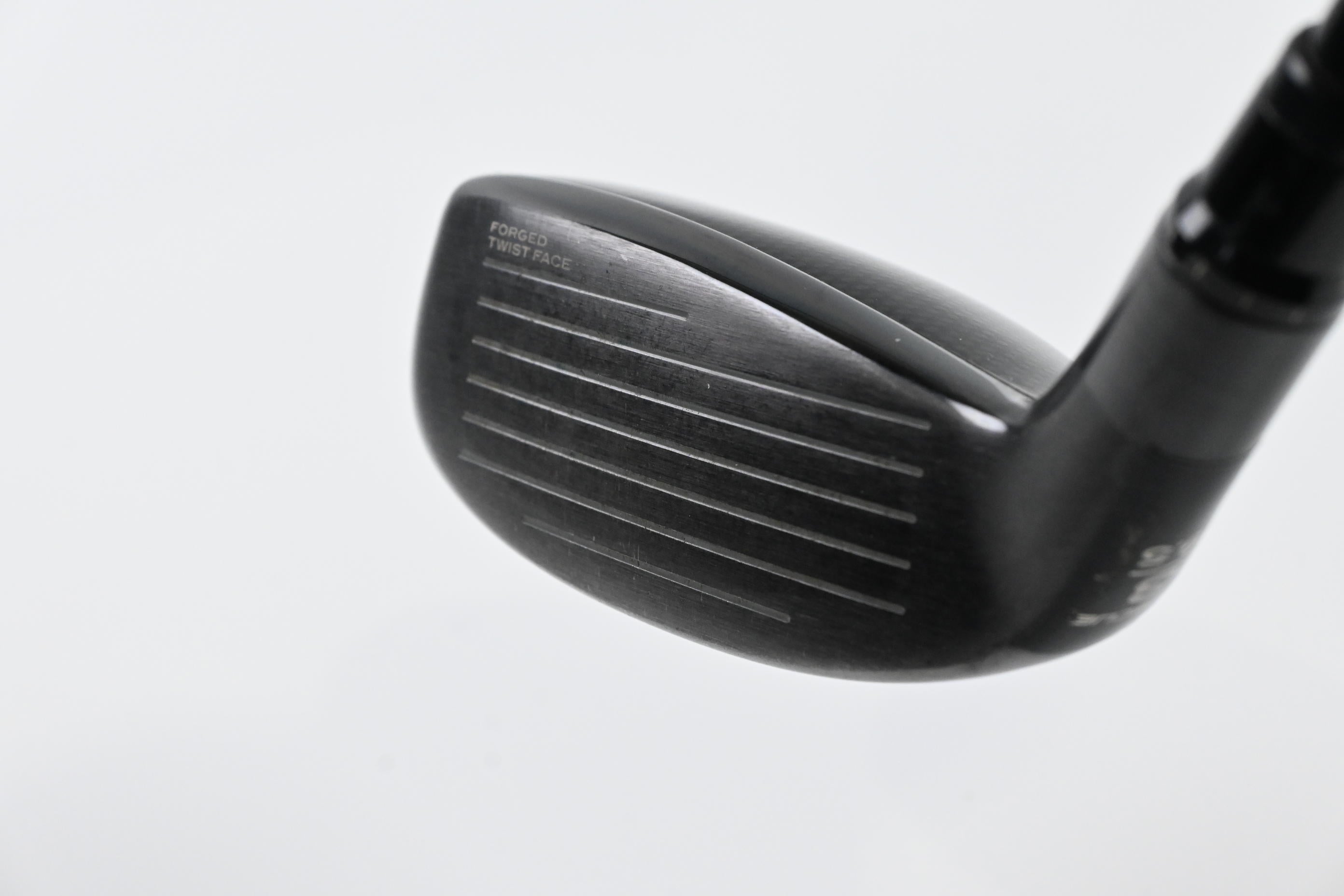 Taylormade Stealth Plus #3 Hybrid / 19.5 Degree / Stiff Flex HZRDUS Smoke Red 80