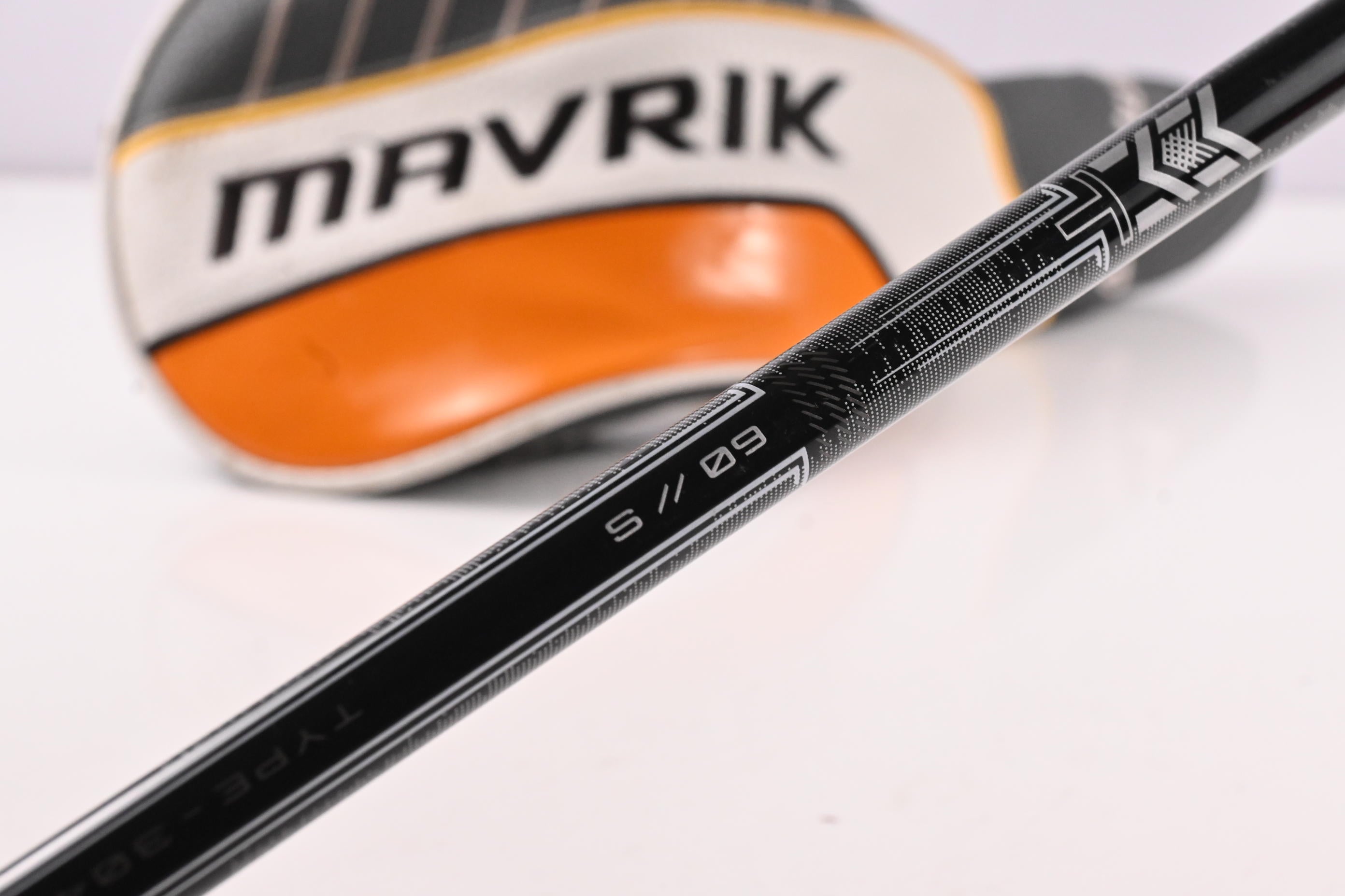 Callaway Mavrik Driver / 10.5 Degree / Stiff Flex MMT 60 Shaft