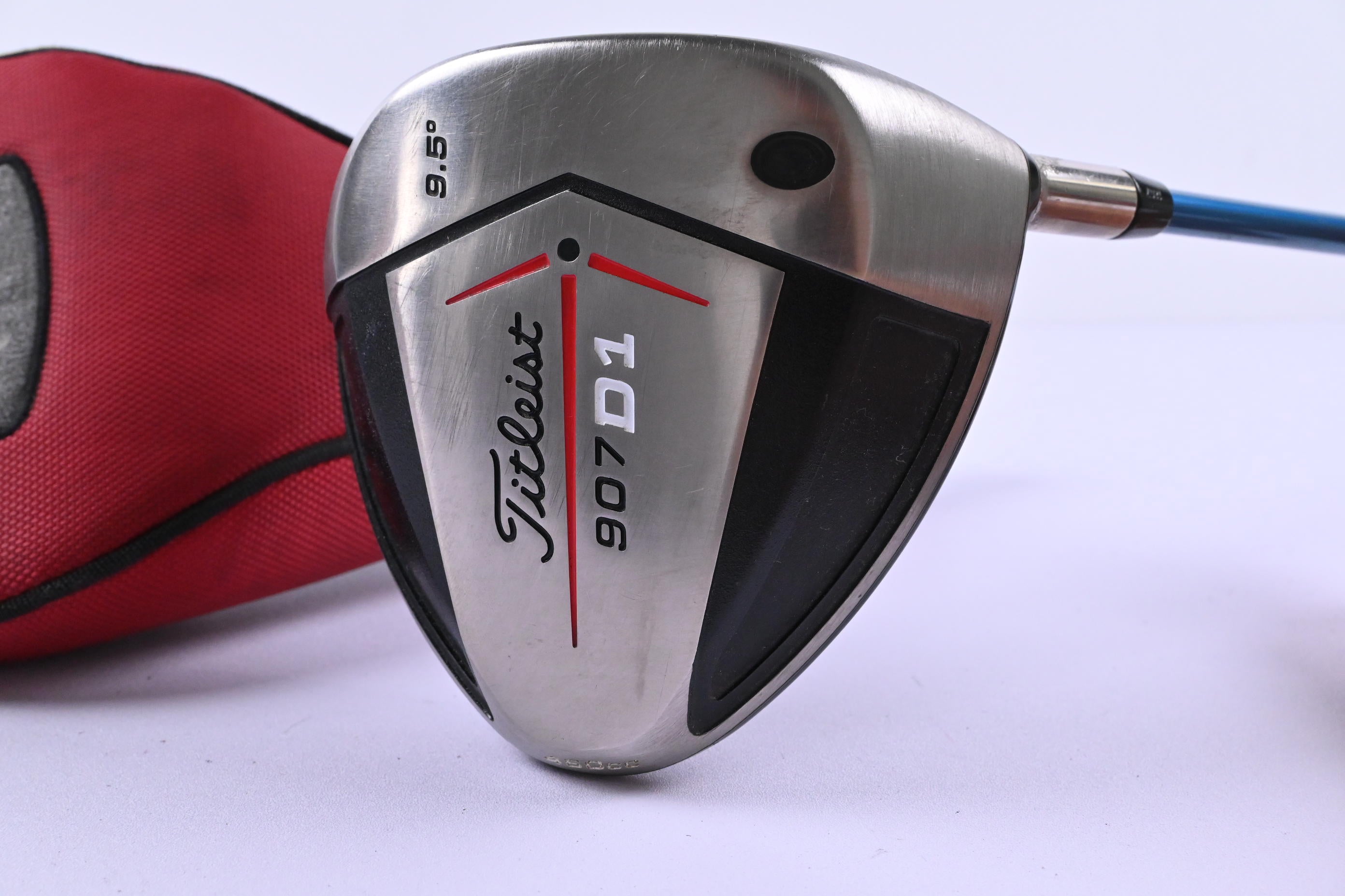Titleist 907 D1 Driver / 9.5 Degree / Stiff Flex Aldila VS Proto 'By You' 65