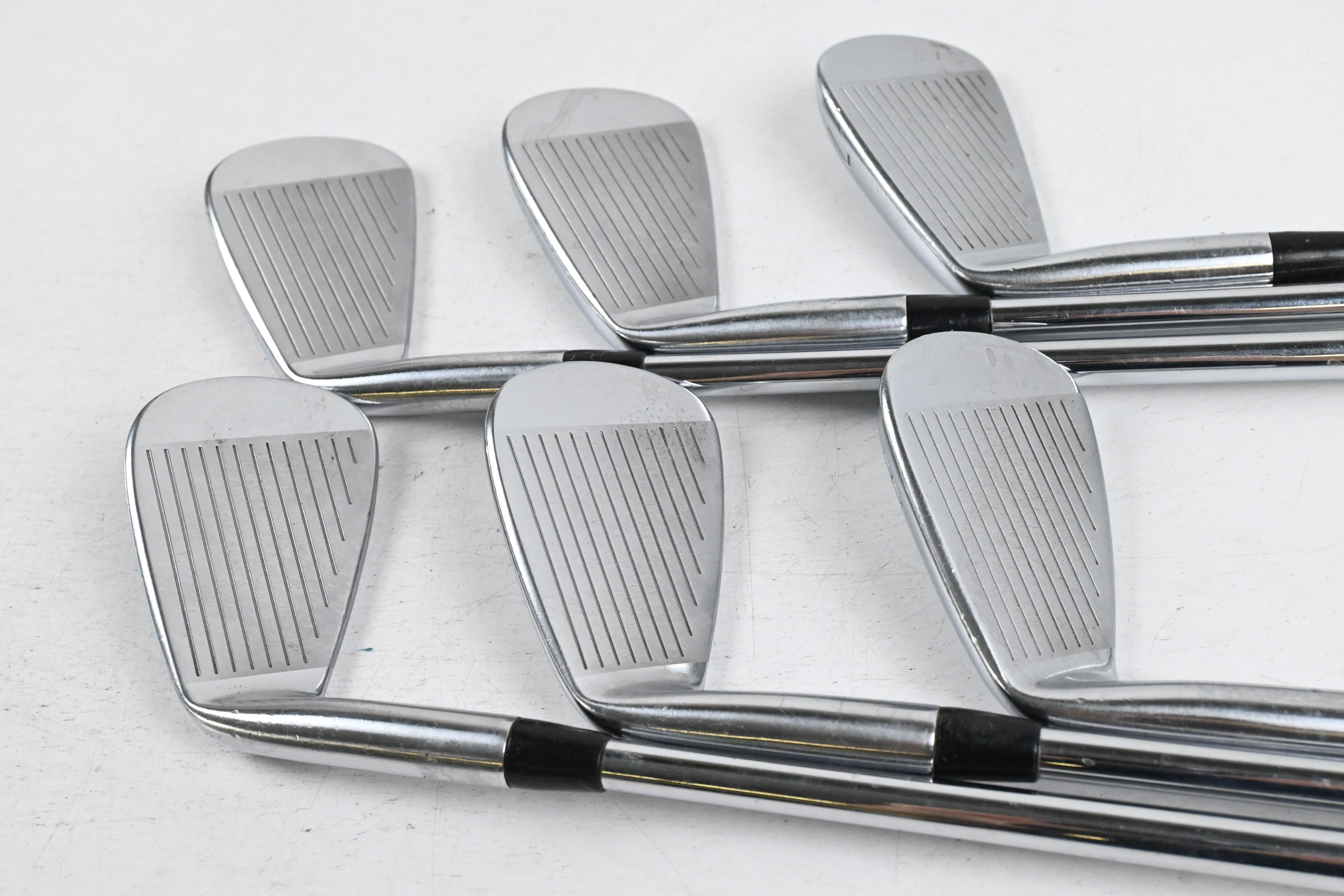 Mizuno Pro 221 Irons / 5-PW / Stiff Flex Project X Shafts