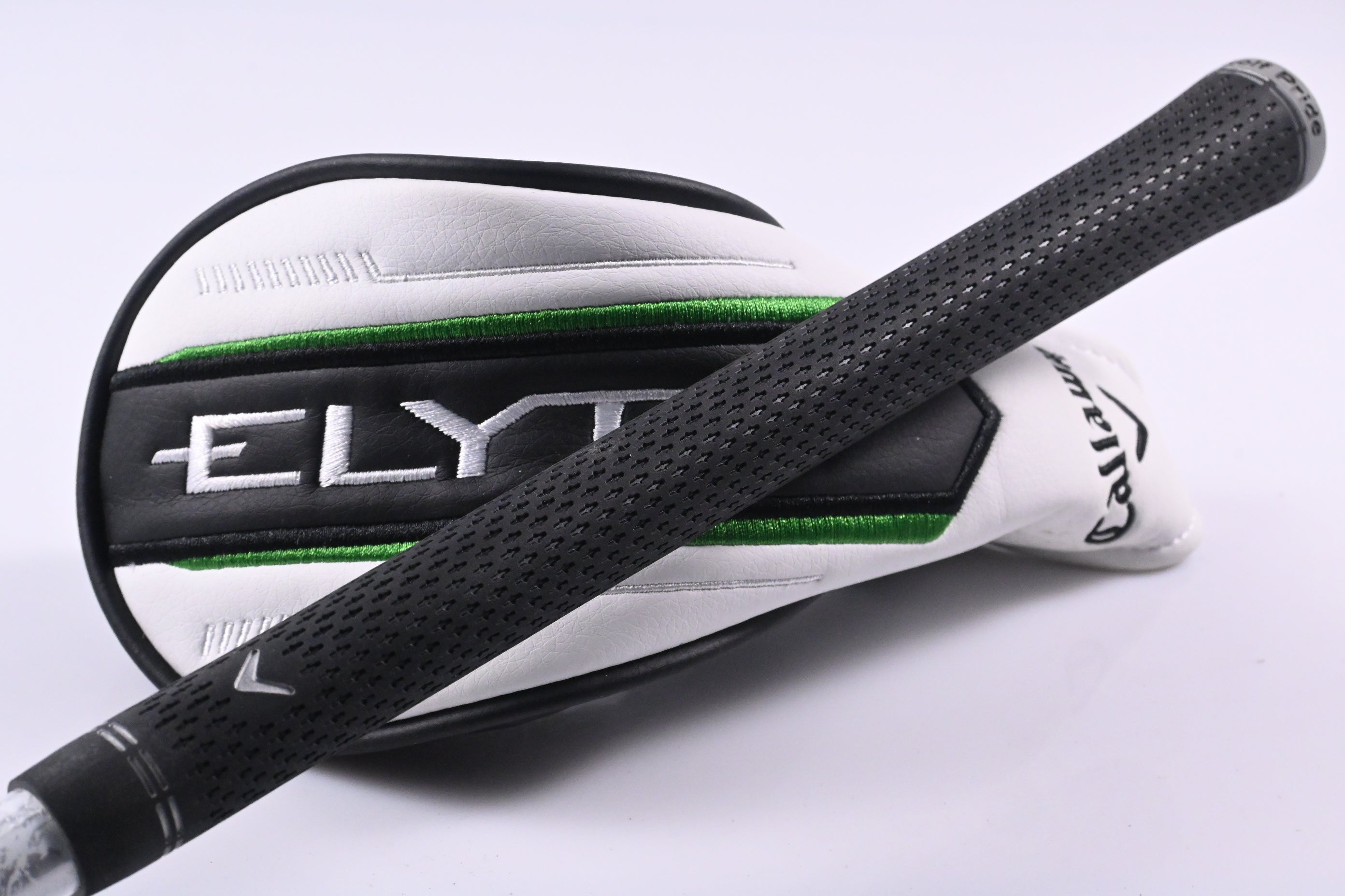 Callaway Elyte X #4 Hybrid / 21 Degree / Regular Flex Denali Charcoal 60 Shaft