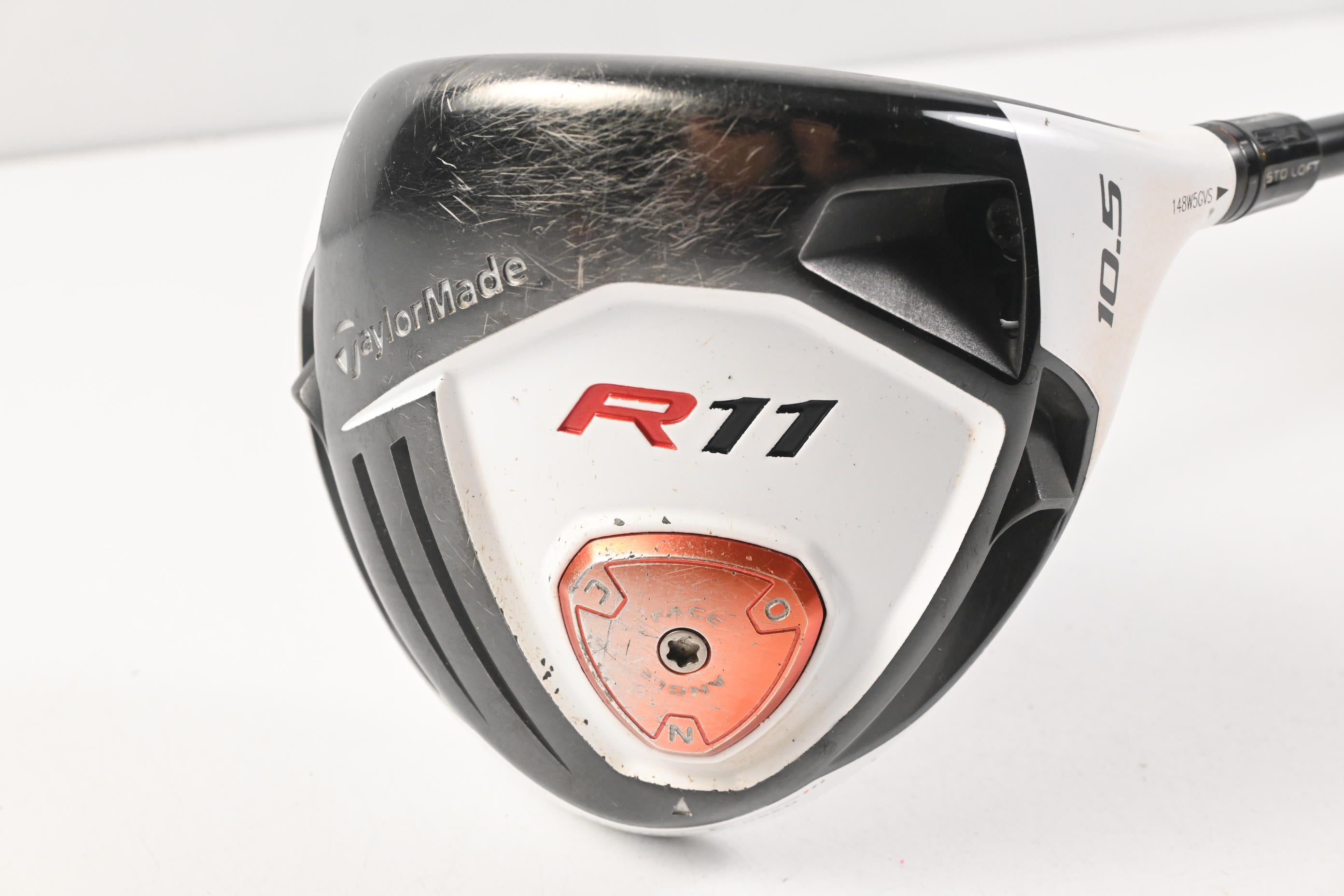 Taylormade R11 Driver / 10.5 Degree / Regular Flex Fujikura Blur 60 Shaft