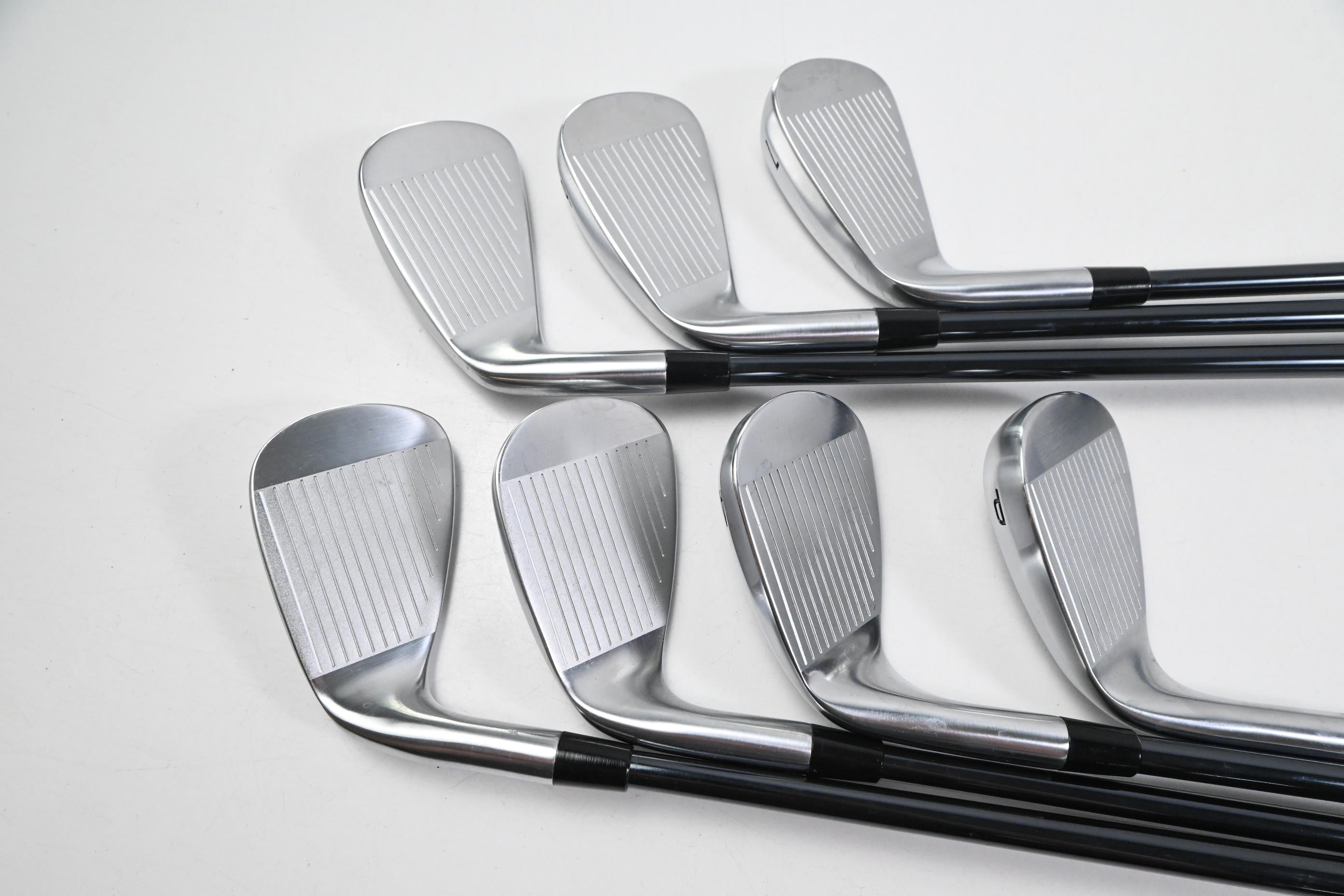 Callaway Quantum Max Irons / 5-PW+GW / Regular Flex UST Mamiya HX Recoil Dart 70