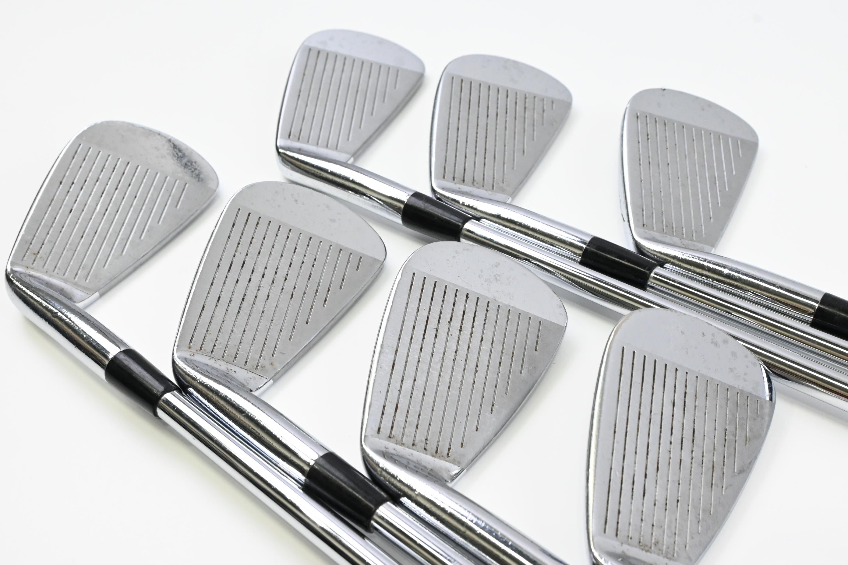 Mizuno MP-62 Irons / 3-9 / Stiff Flex Dynamic Gold S300 Shafts