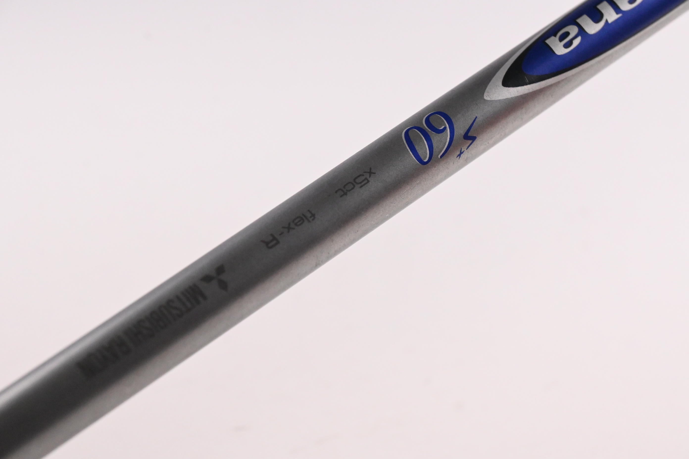 Titleist 915 D2 Driver / 10.5 Degree / Regular Flex Diamana S+ Blue 60 Shaft