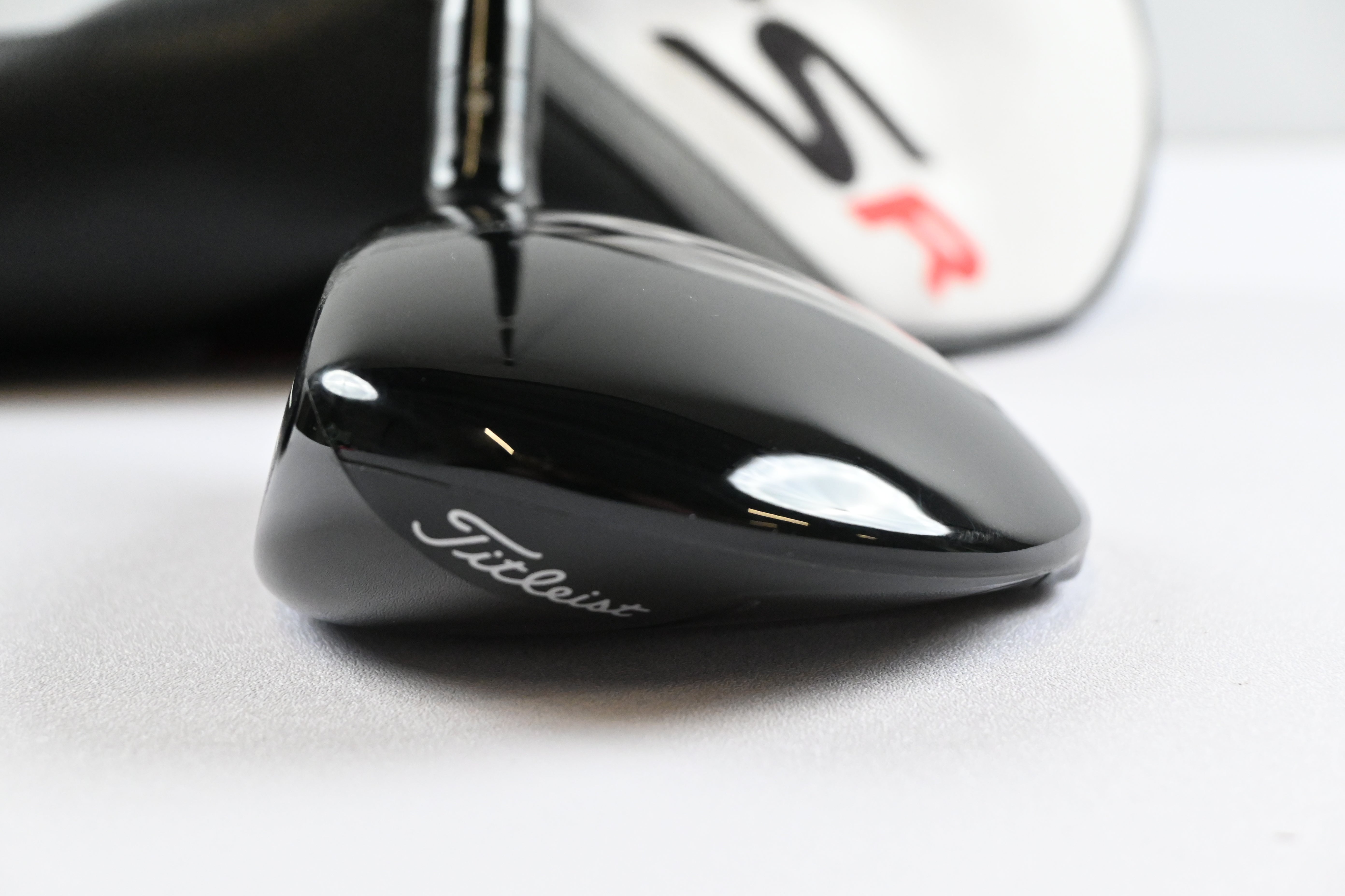 Titleist TSR2 #3 Wood / 15 Degree / Regular Flex Tensei AV Series Blue 65 Shaft