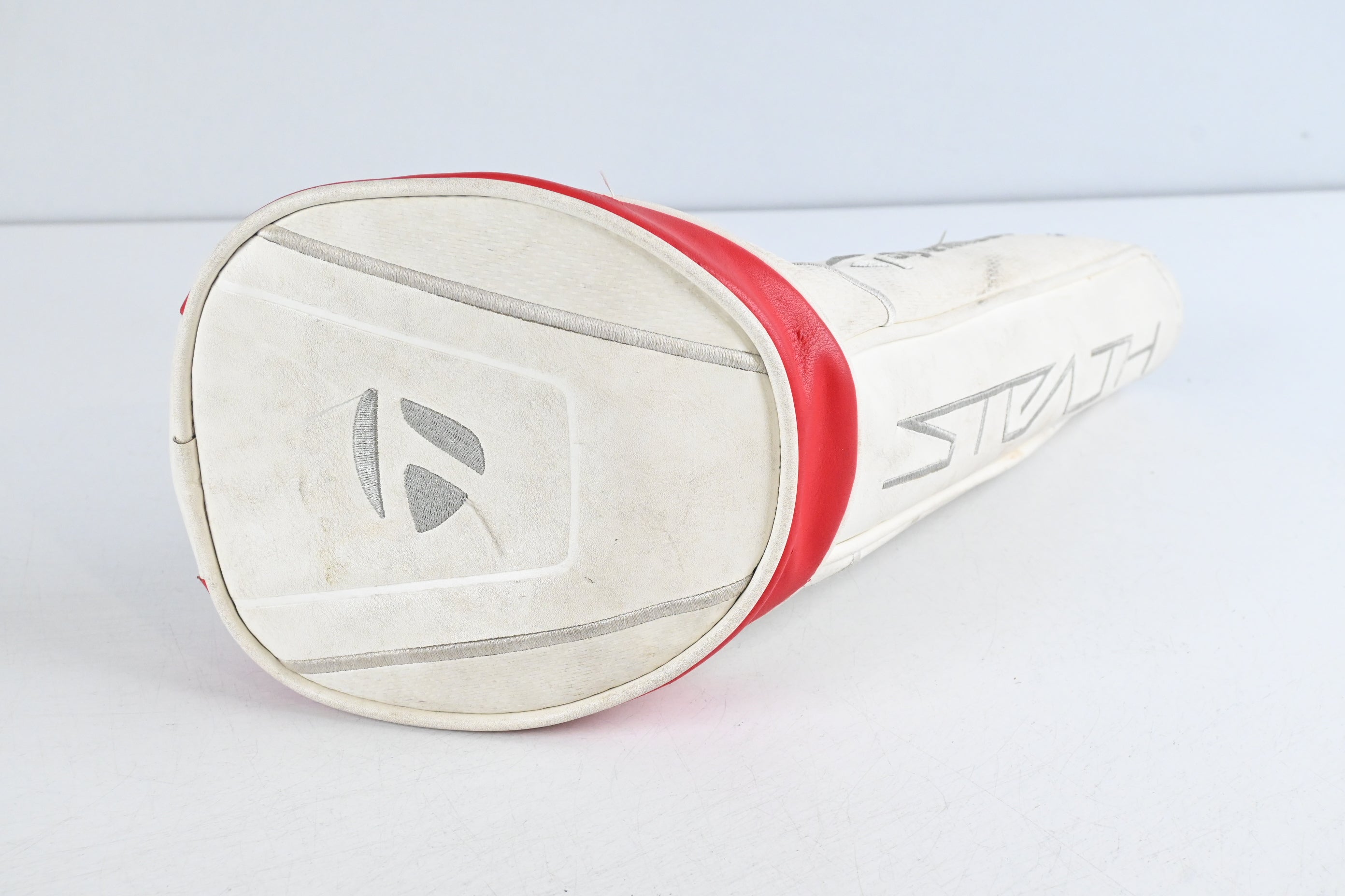 Taylormade Stealth HD Driver / 9 Degree / Regular Flex Fujikura Ventus 5 Shaft