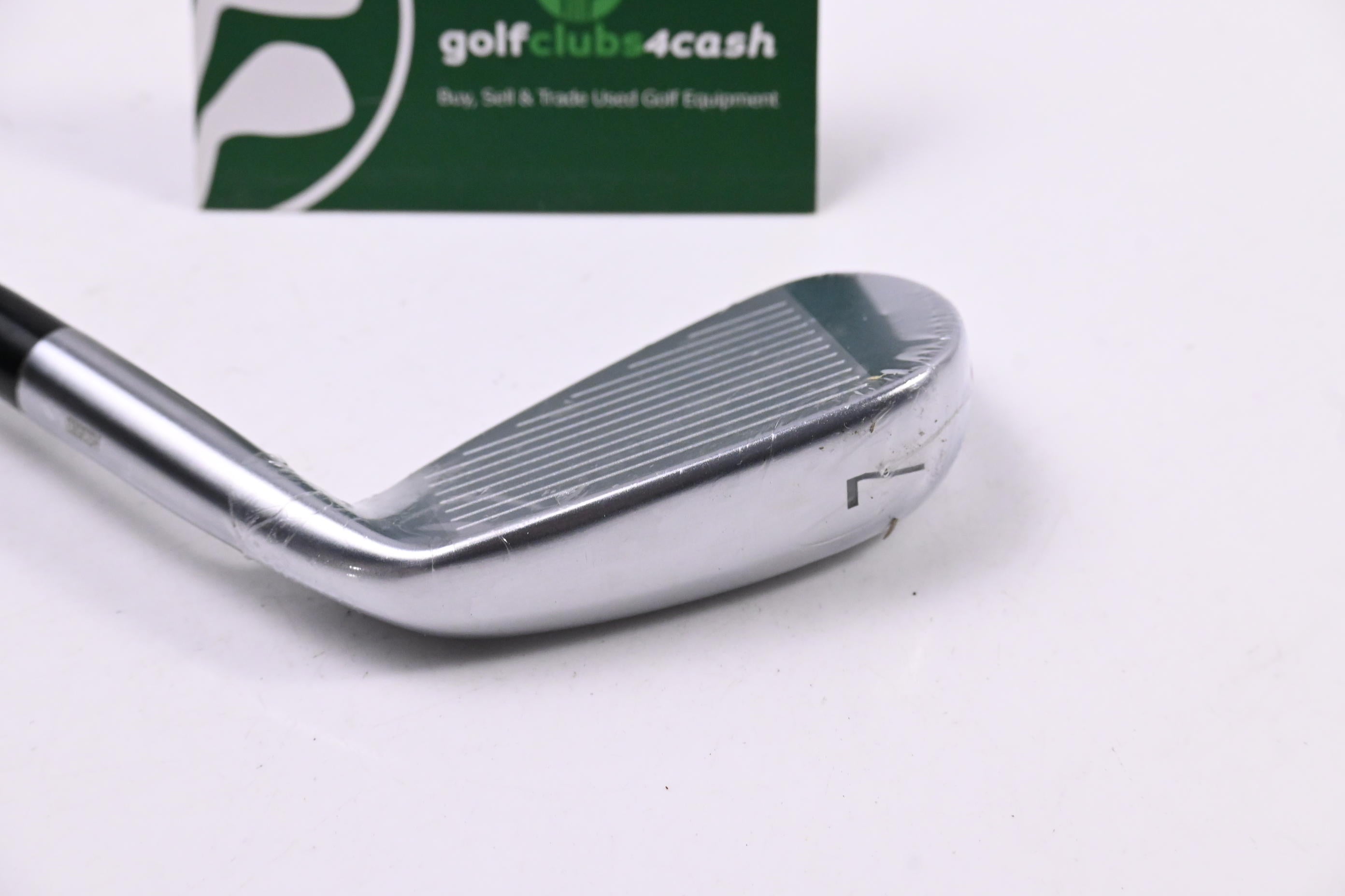 Left Hand Mizuno JPX 925 Hot Metal Pro #7 Iron / Regular Flex Dynamic Gold 95