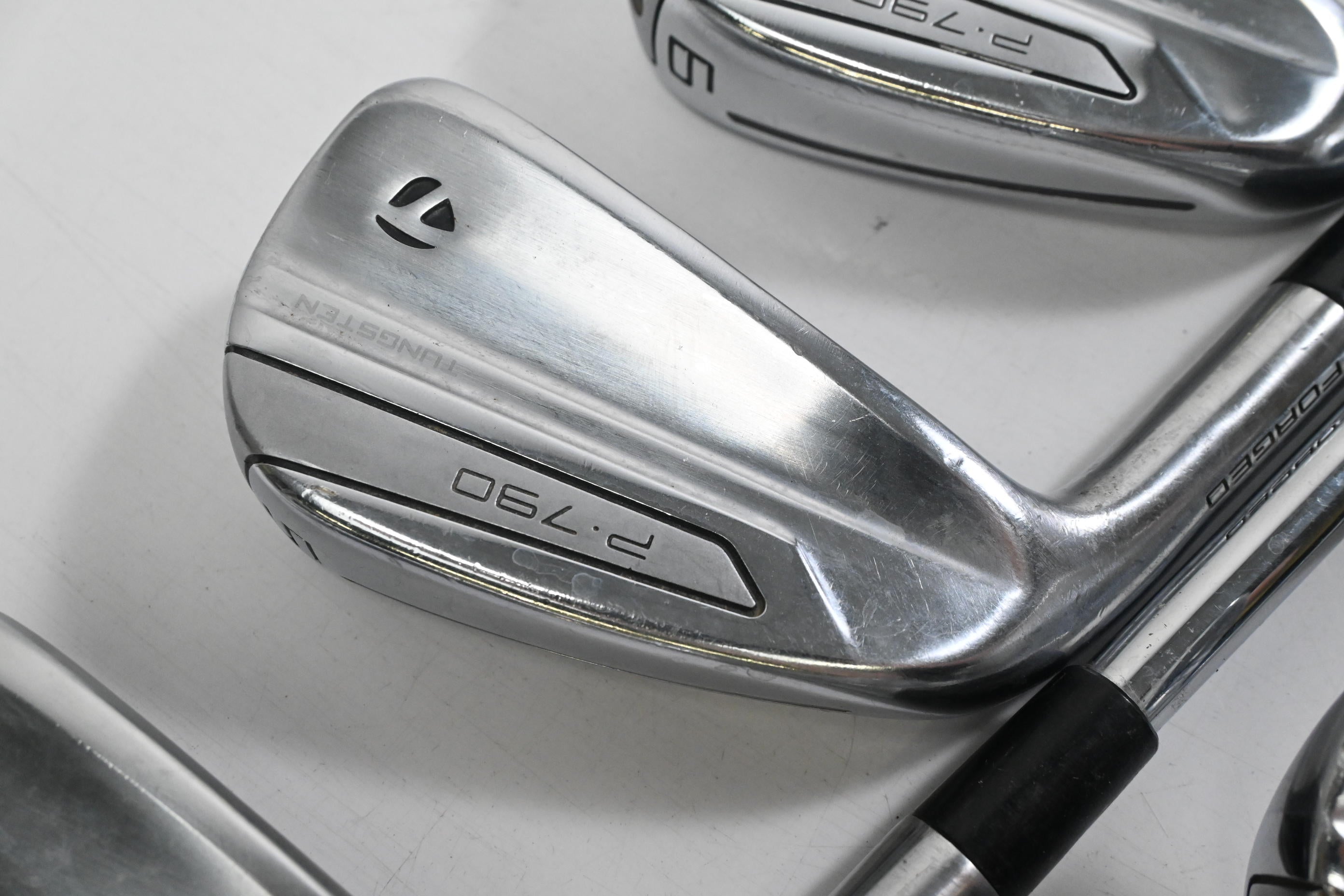 Left Hand Taylormade P790 2019 Irons / 4-PW / Regular Flex N.S.Pro 50GH Shafts