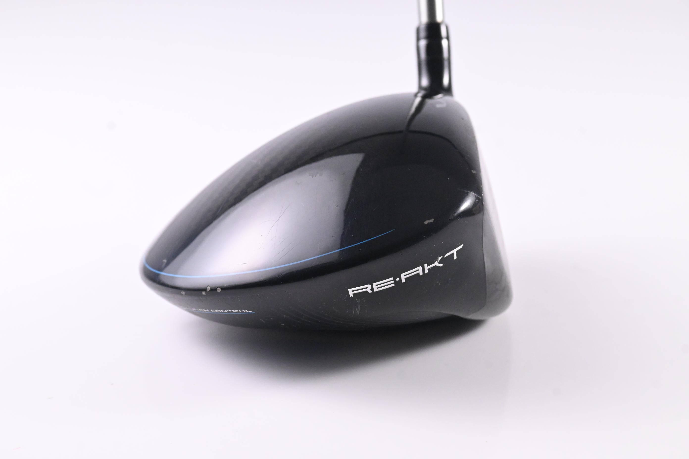 Wilson Staff D7 Driver / 10.5 Degree / Regular Flex UST Helium Speedmesh 46